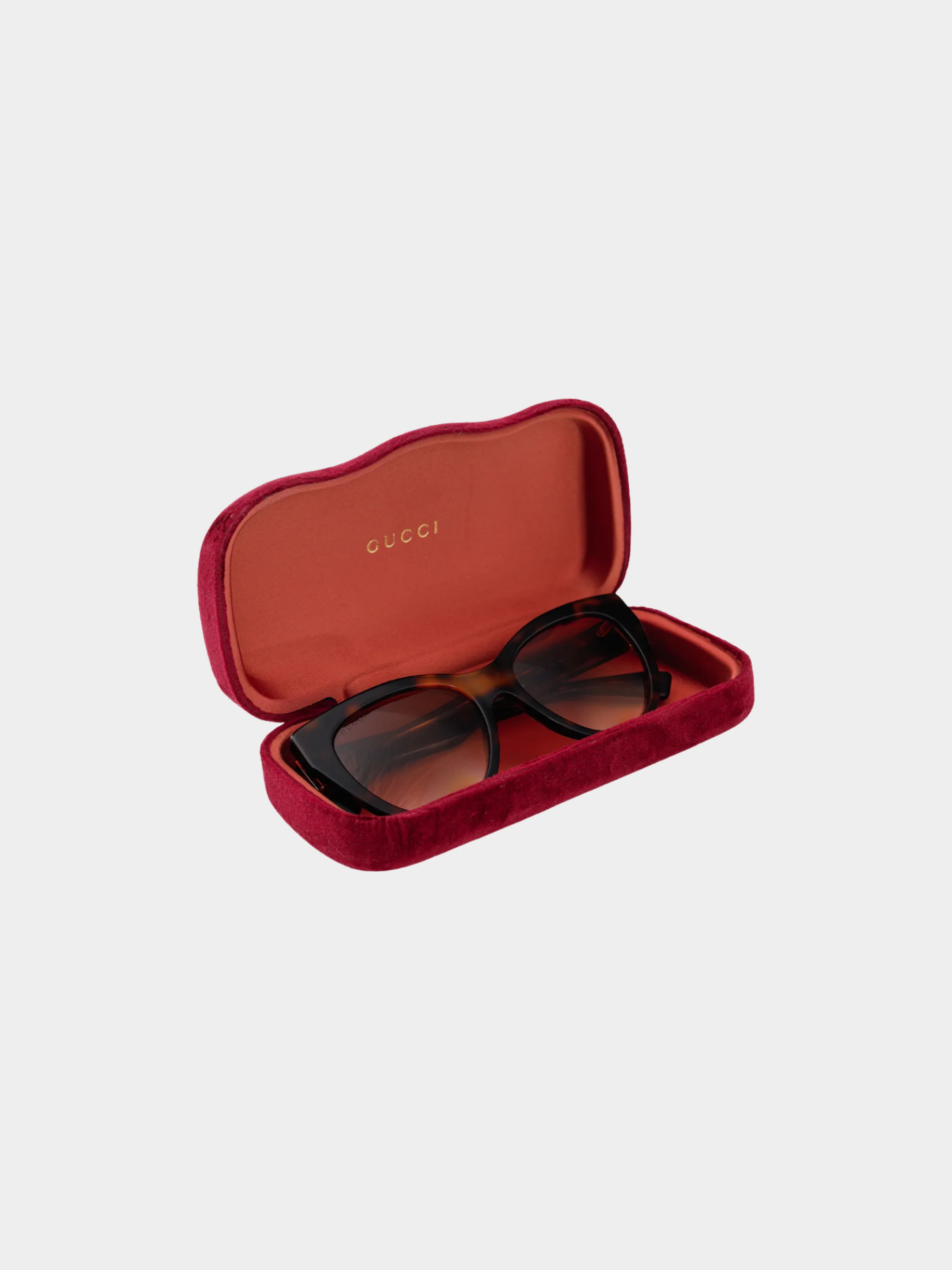 Gucci 2010s Web Plaque Tortoiseshell Cat-Eye Sunglasses - Image 7