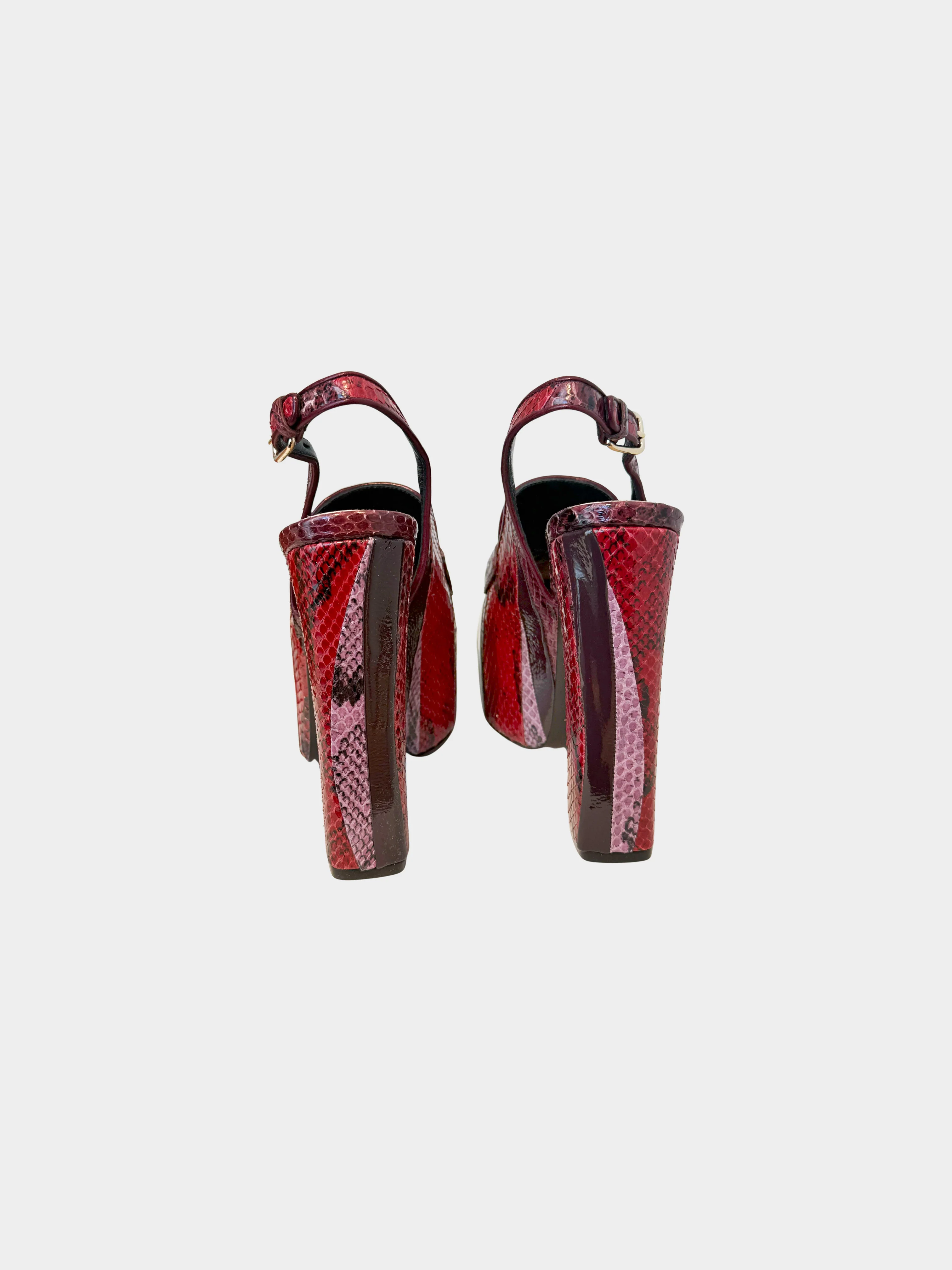 Gucci Fall 2024 Runway Red and Black Python Horsebit Platform Slingback Pumps - Image 3