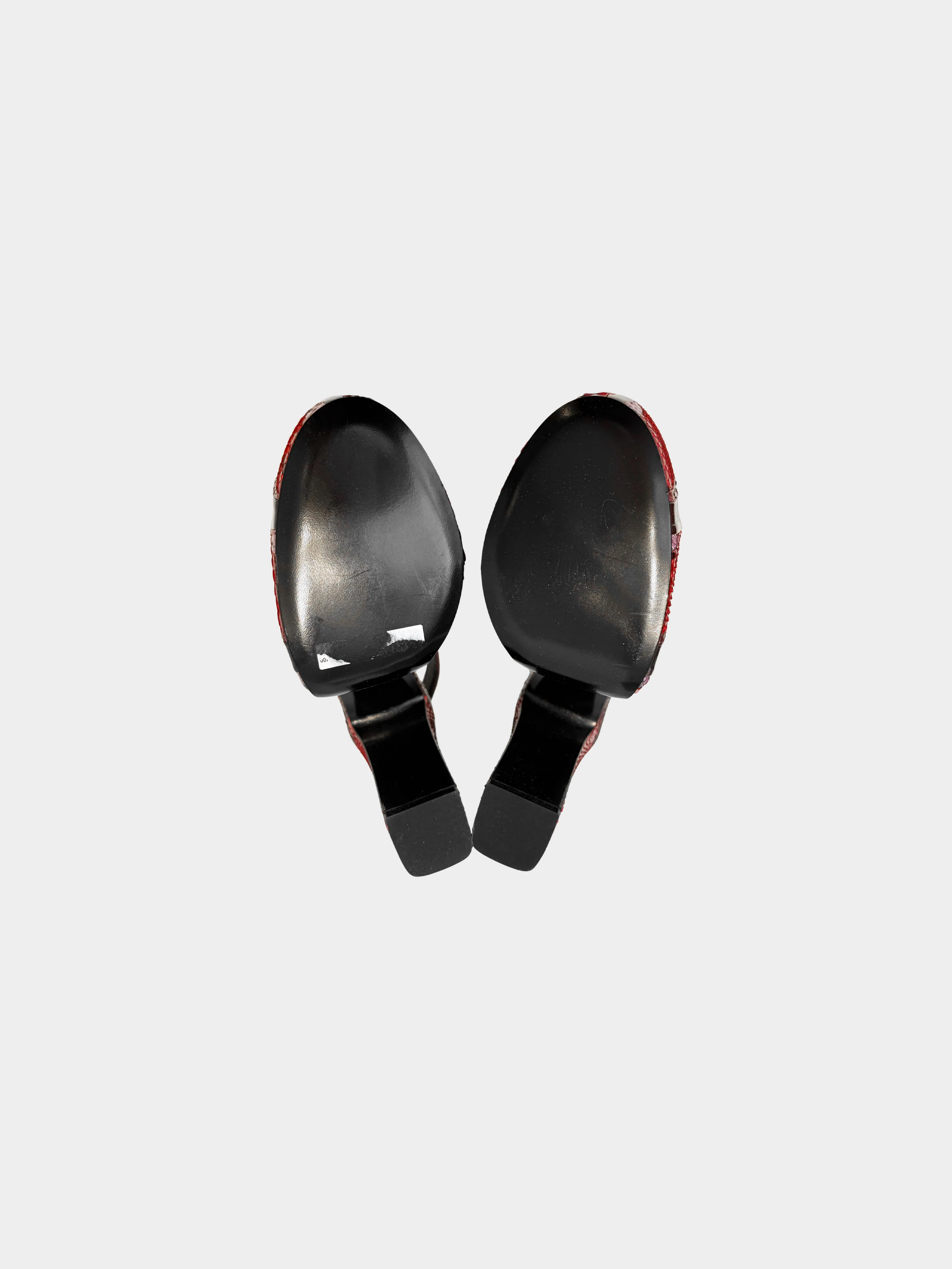 Gucci Fall 2024 Runway Red and Black Python Horsebit Platform Slingback Pumps - Image 5