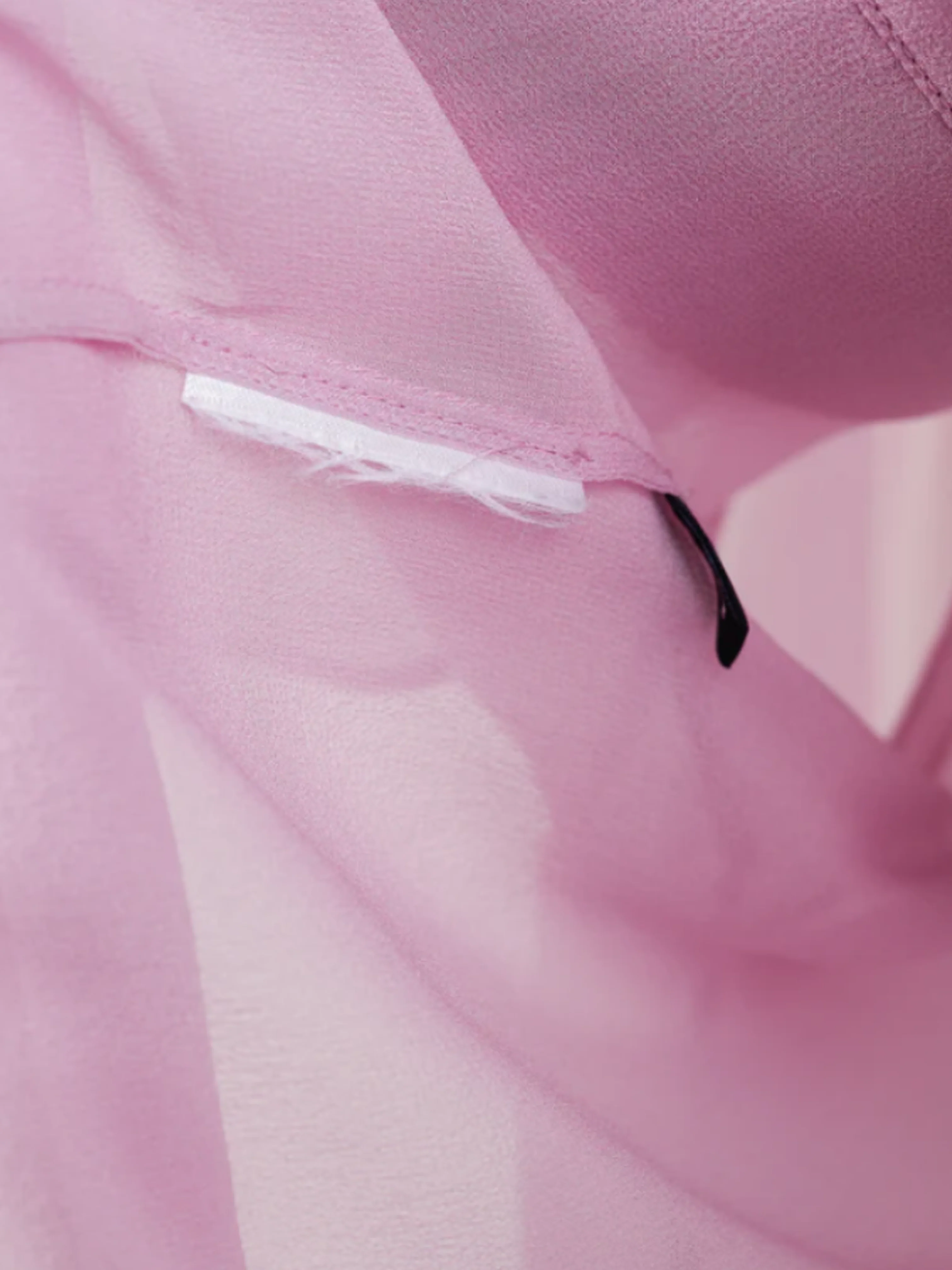 Gucci Resort 2016 Pink Silk Pleated Ruffle Tie-Neck Shirt - Image 4