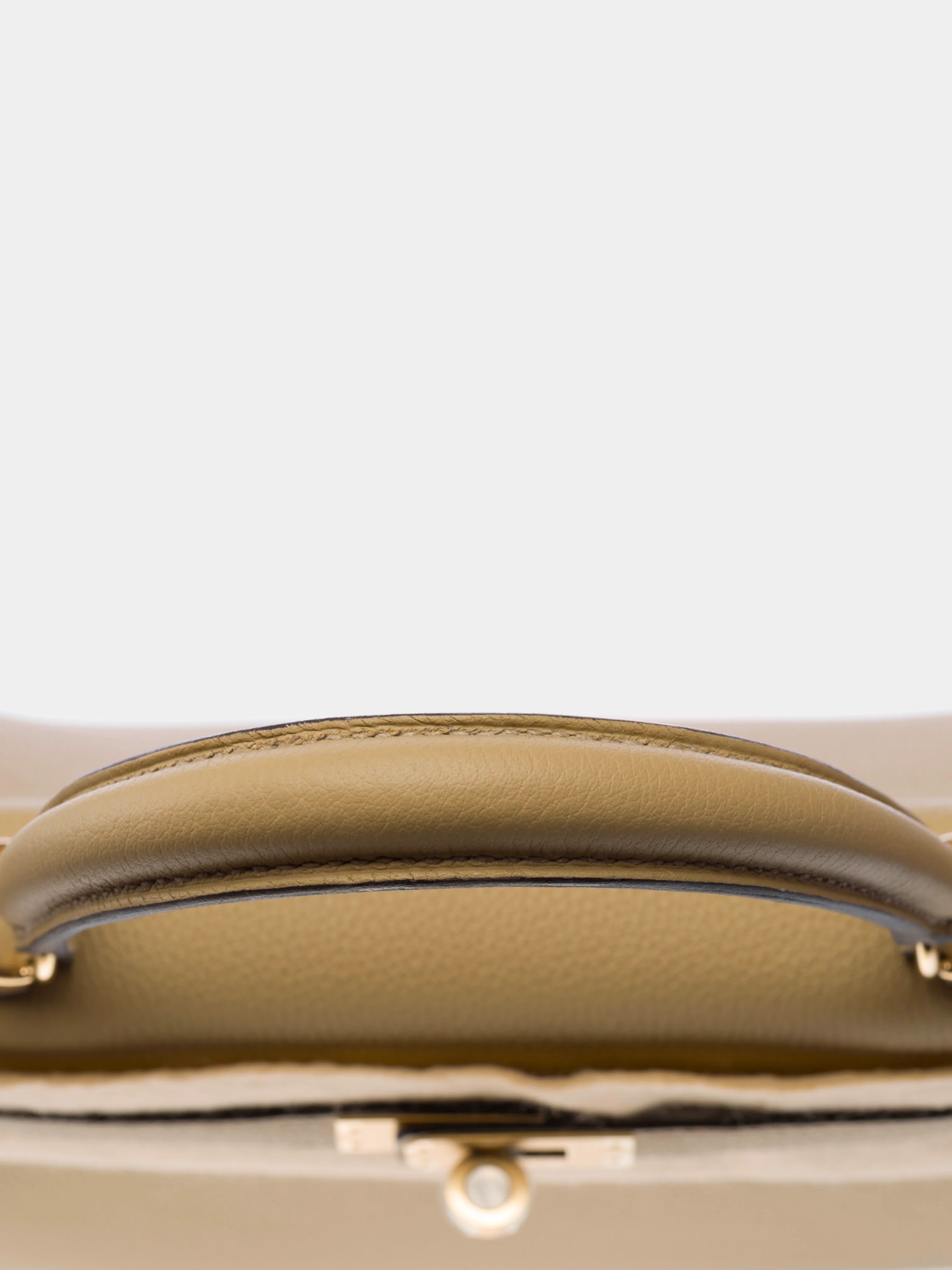 Hermès 2020s Beige Togo Kelly 25 Retourne Bag - Image 8