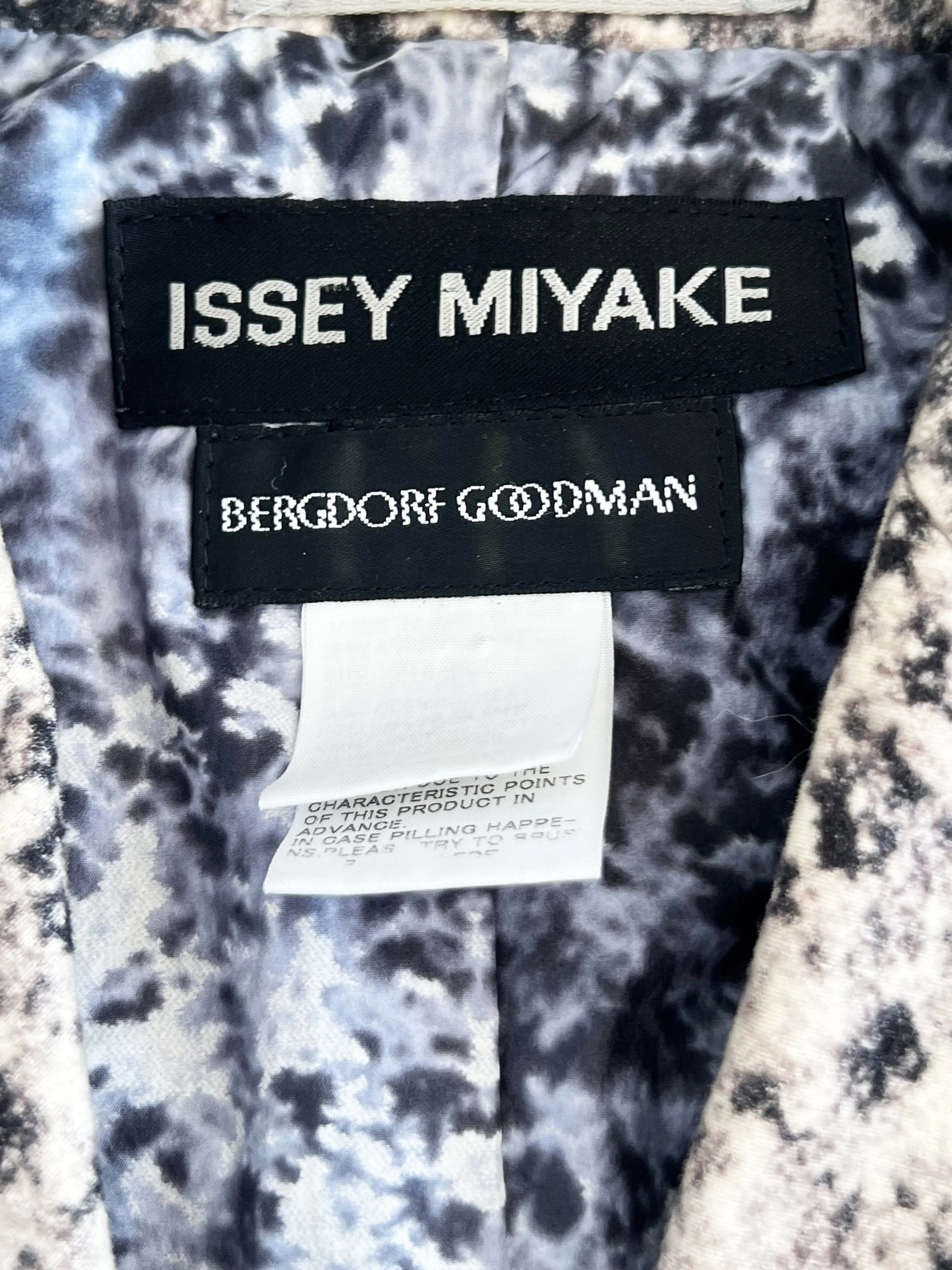 Issey Miyake 2000s Textured Soft Cotton Blazer - Image 4