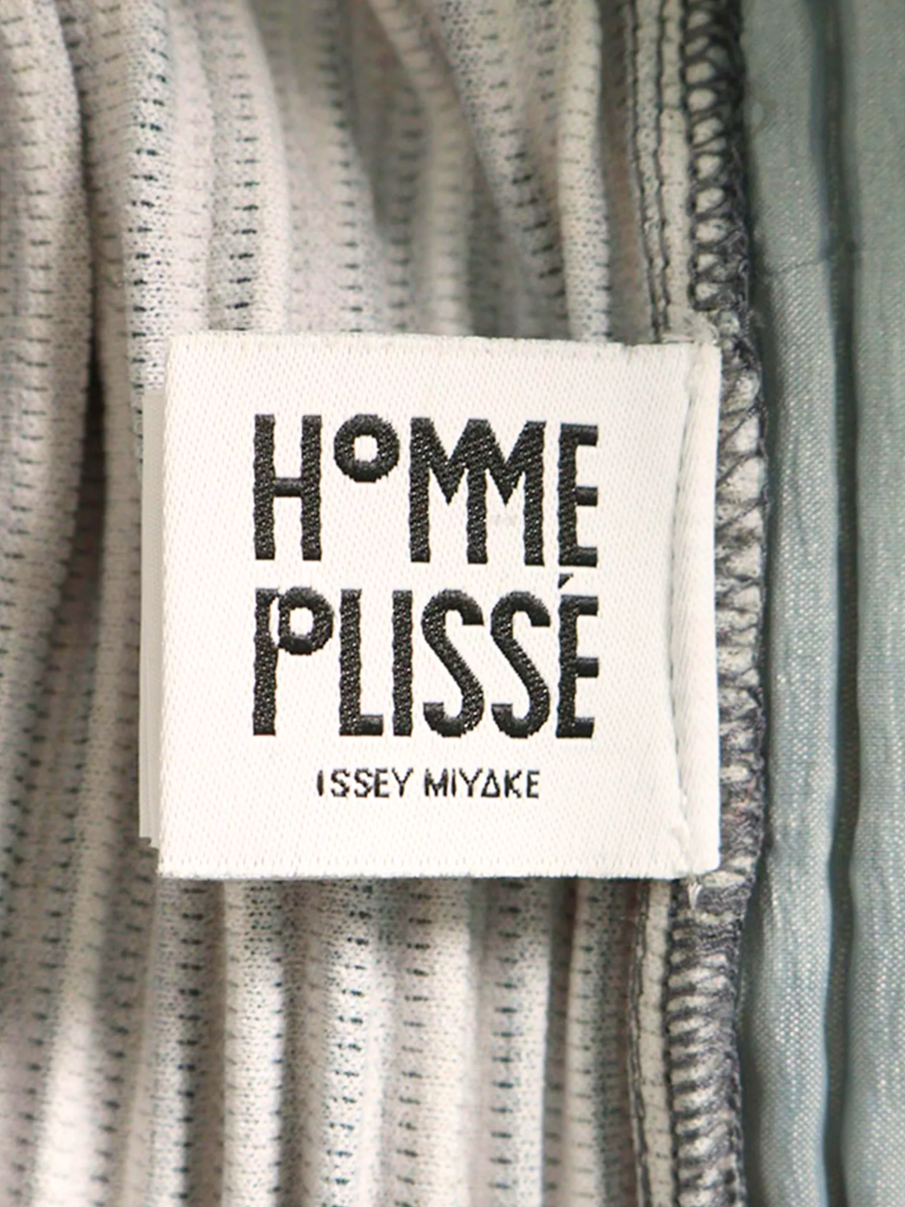 Issey Miyake FW 2019 Gray Homme Plisse Pleated Pants - Image 3