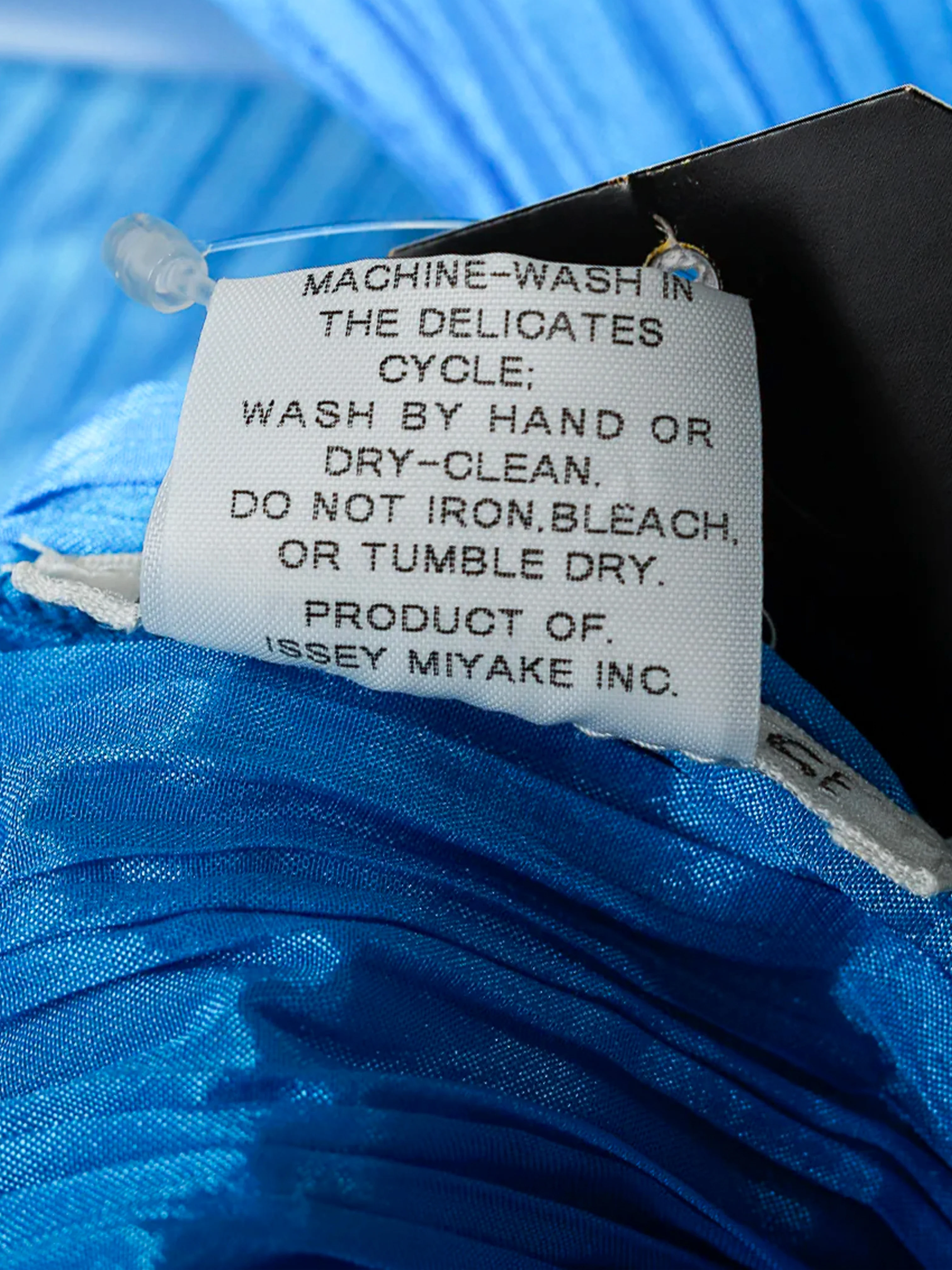 Issey Miyake Pleats Please 2000s Blue Madame-T Cape Shawl - Image 6