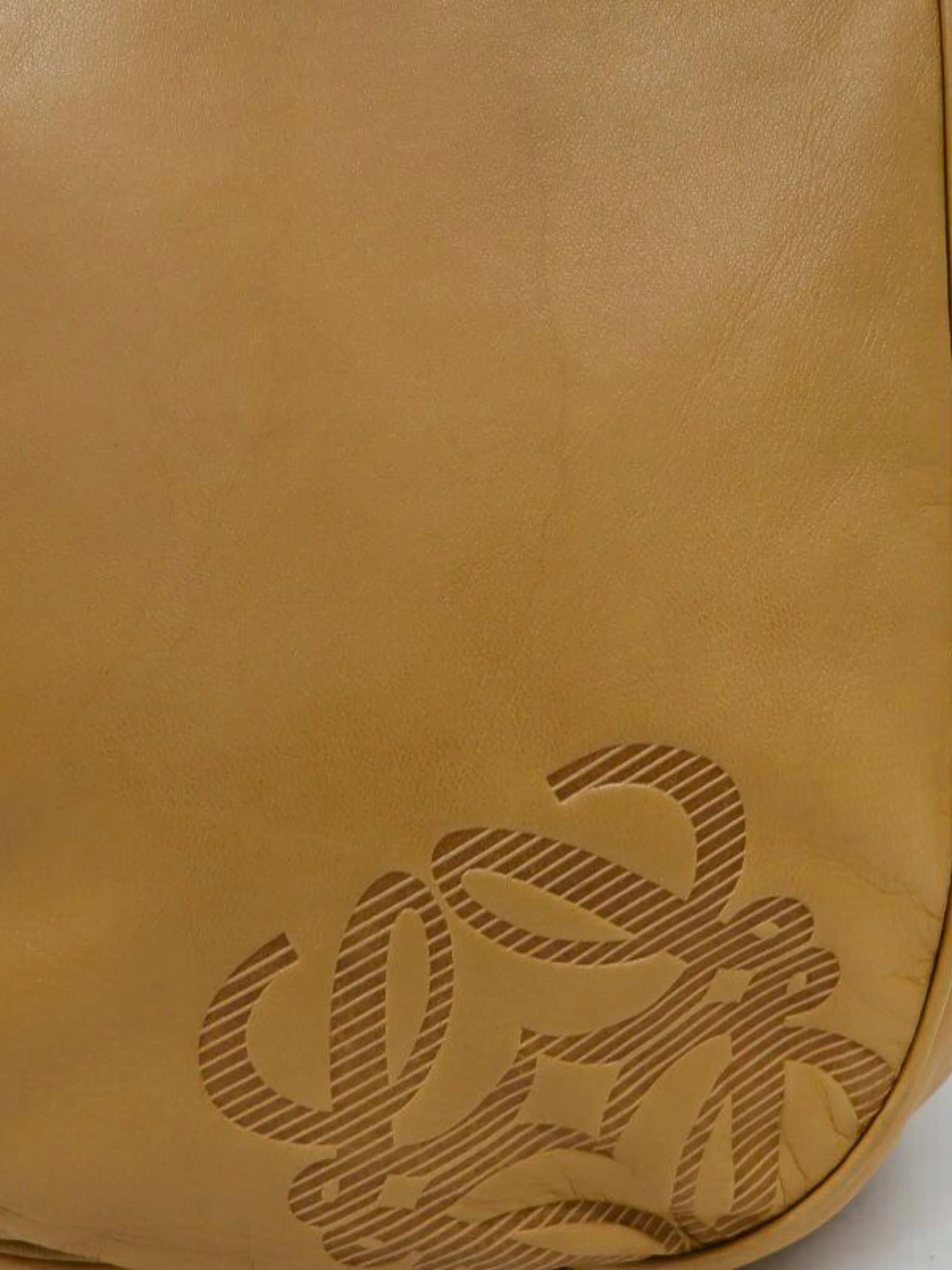 Loewe 2000s Beige Nappa Leather Anagram Shoulder Bag - Image 7