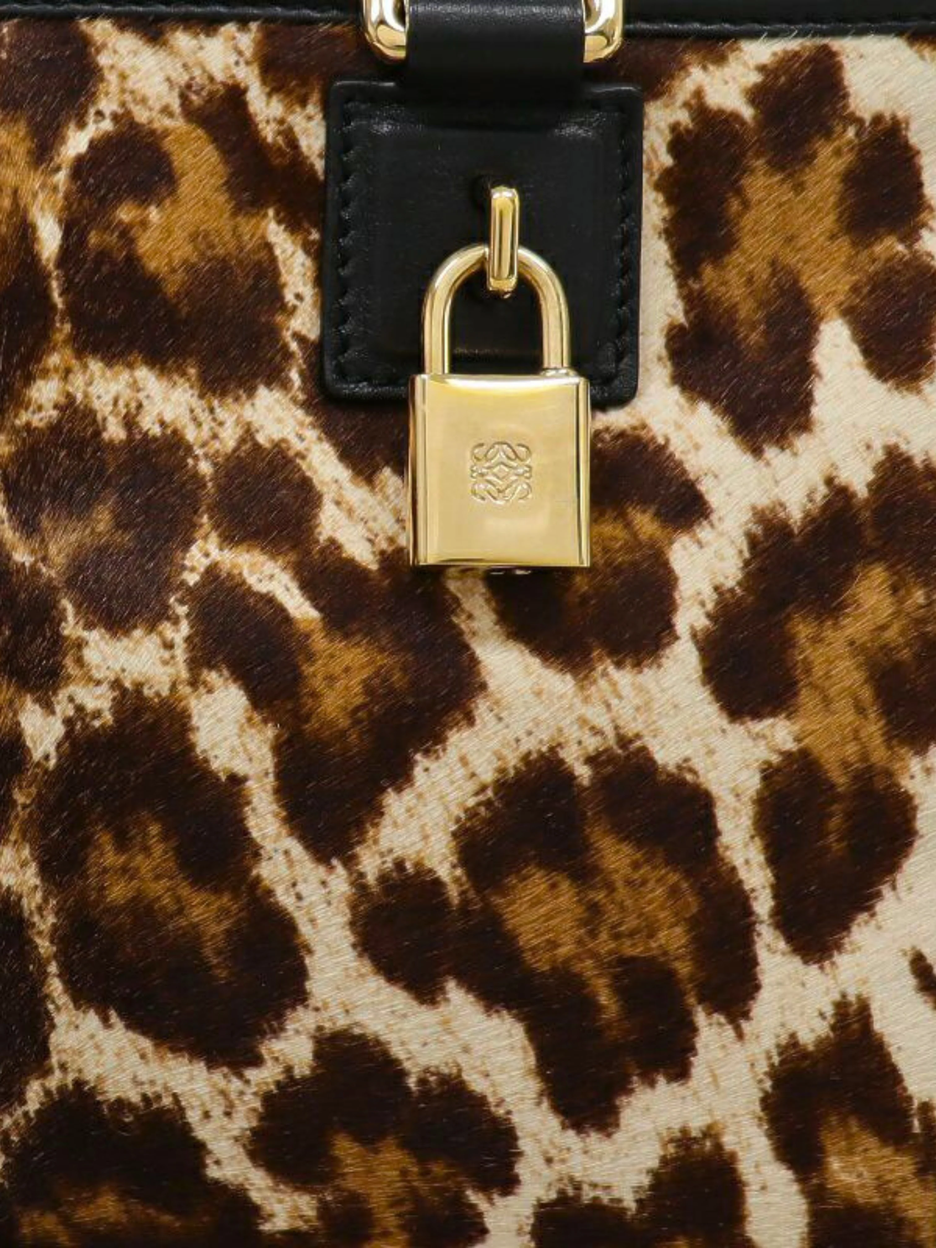 Loewe 2000s Black and Leopard Leather Pony Hair Amazona 36 Bag - Image 7