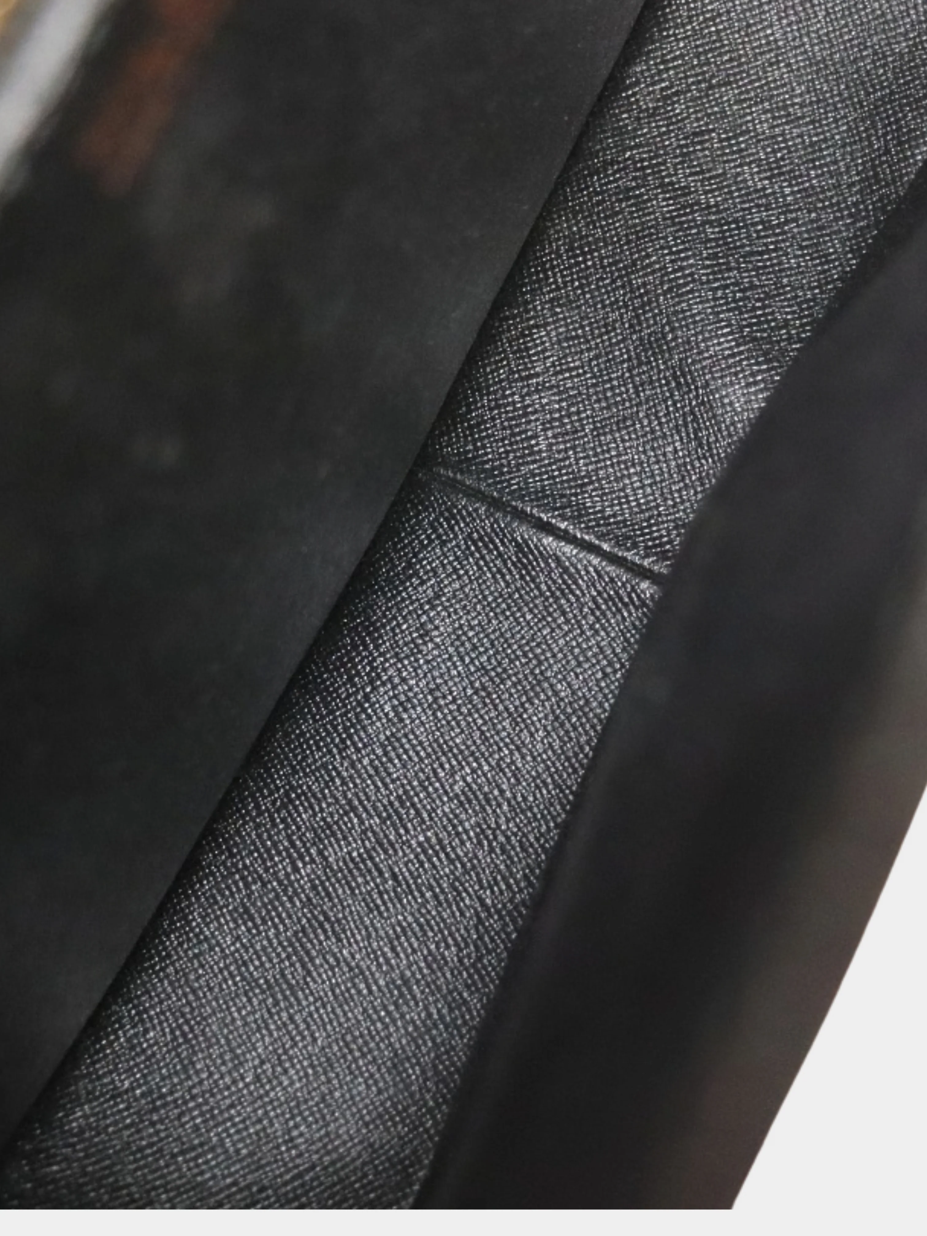 Louis Vuitton 1994 Noir Epi Leather Saint Cloud Shoulder Bag - Image 8
