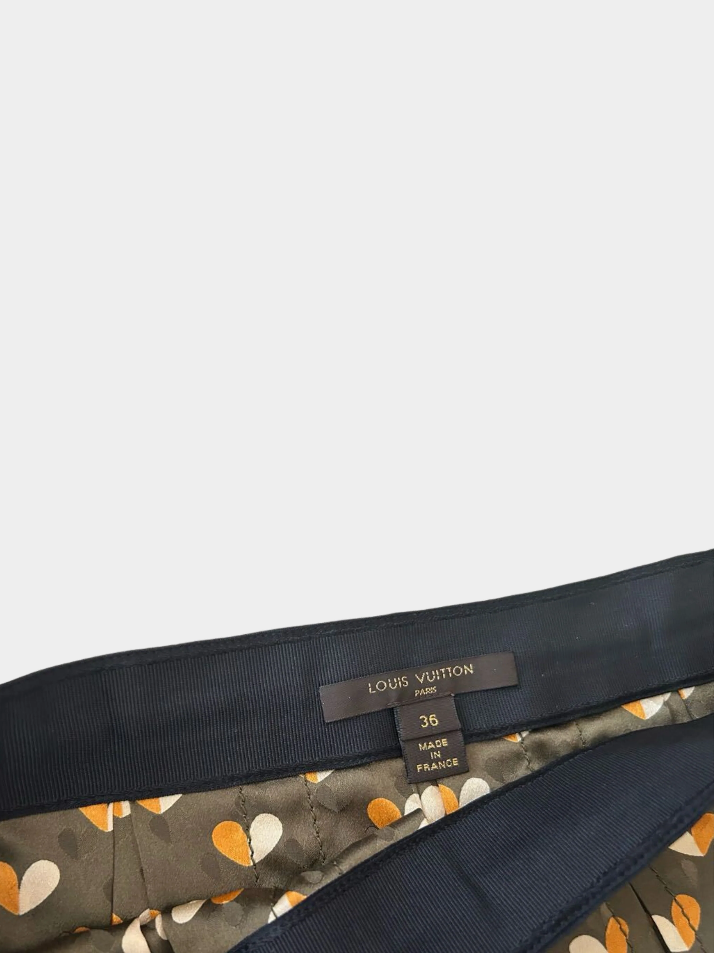 Louis Vuitton 2000s Multicolor Heart Printed Silk Pleated Mini Skirt - Image 3