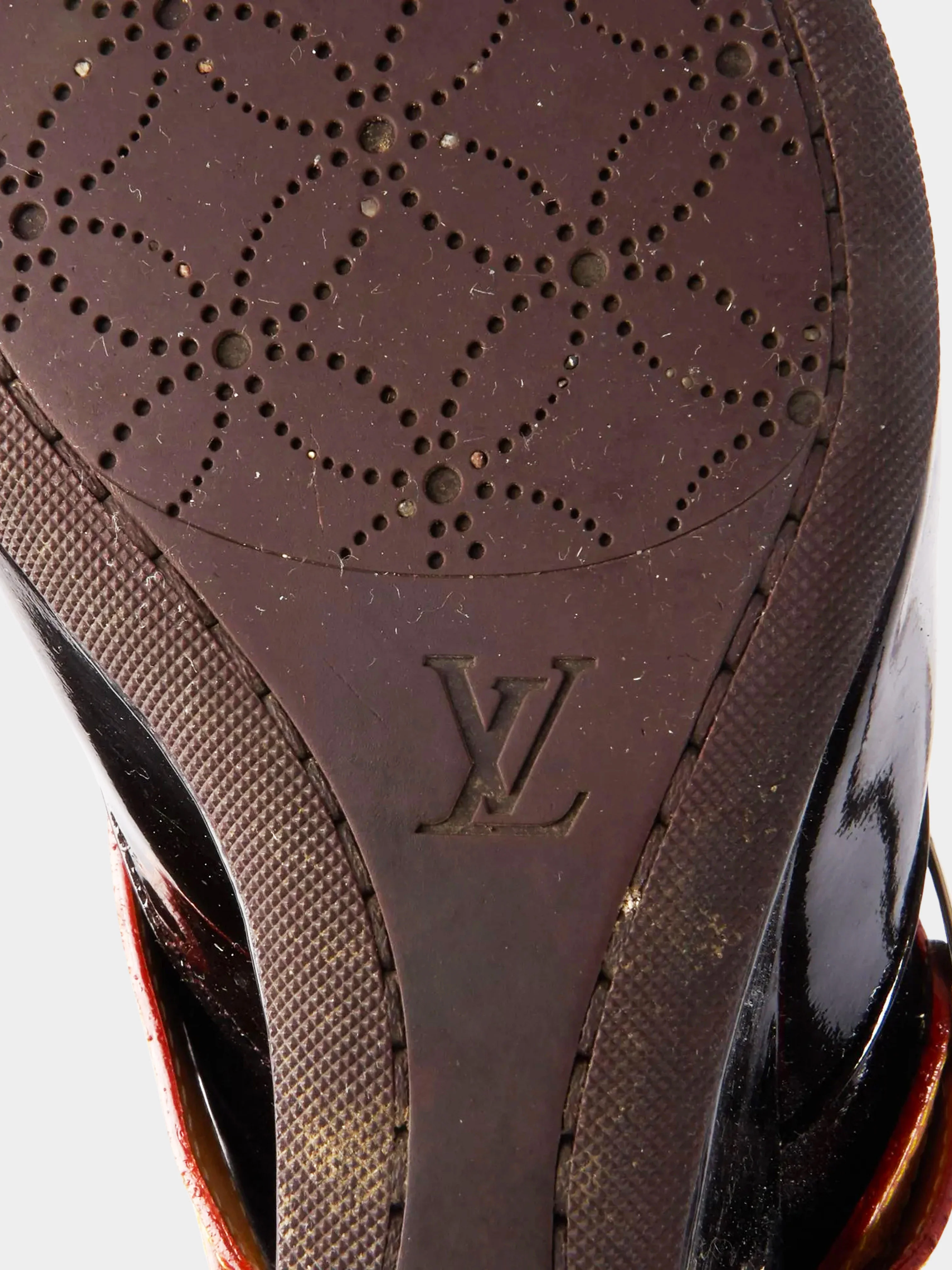 Louis Vuitton 2007 Dark Burgundy Vernis Leather Wedge Boots - Image 4