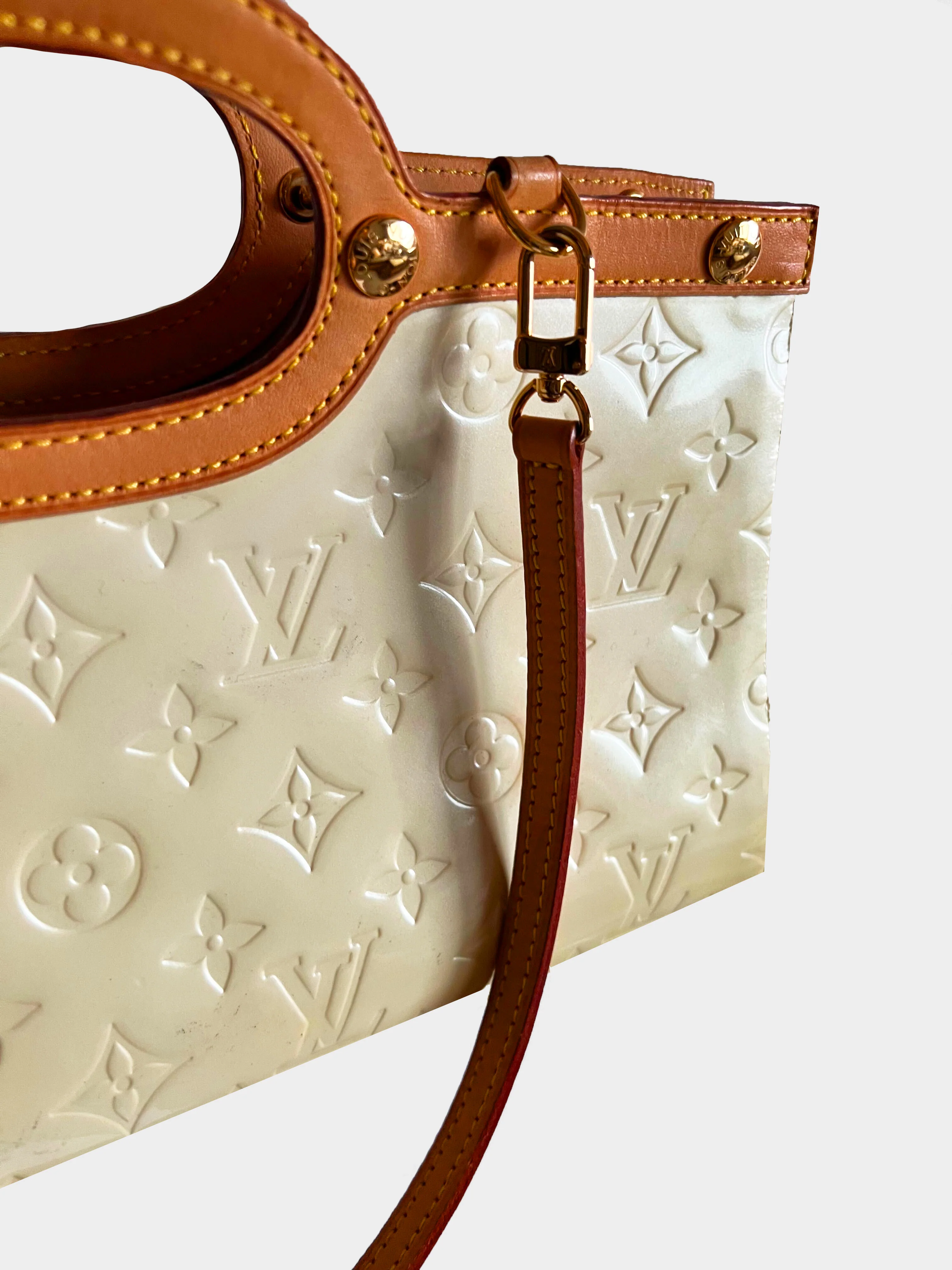 Louis Vuitton 2007 Yellow Vernis Roxbury Drive Bag - Image 4