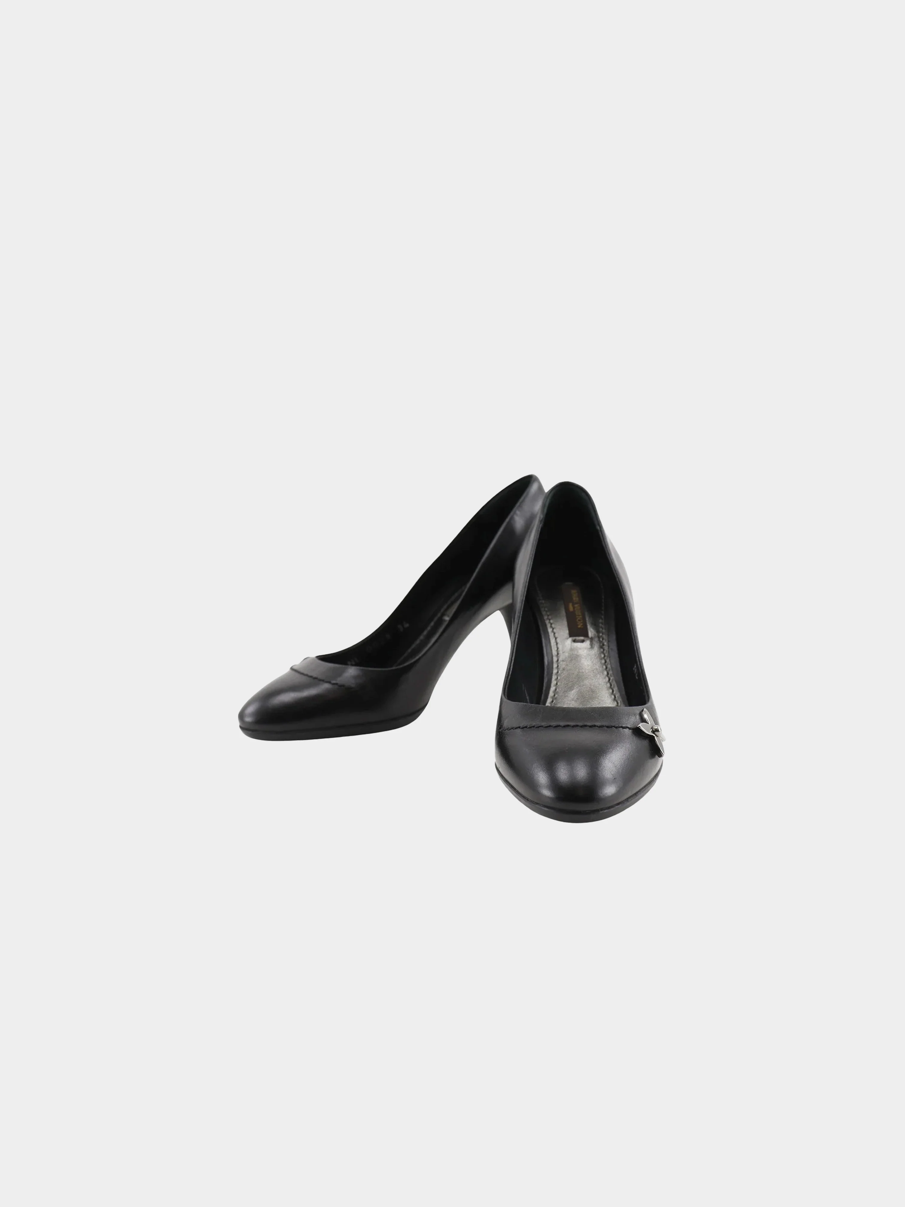 Louis Vuitton 2008 Black Leather Monogram Flower Pumps - Image 2