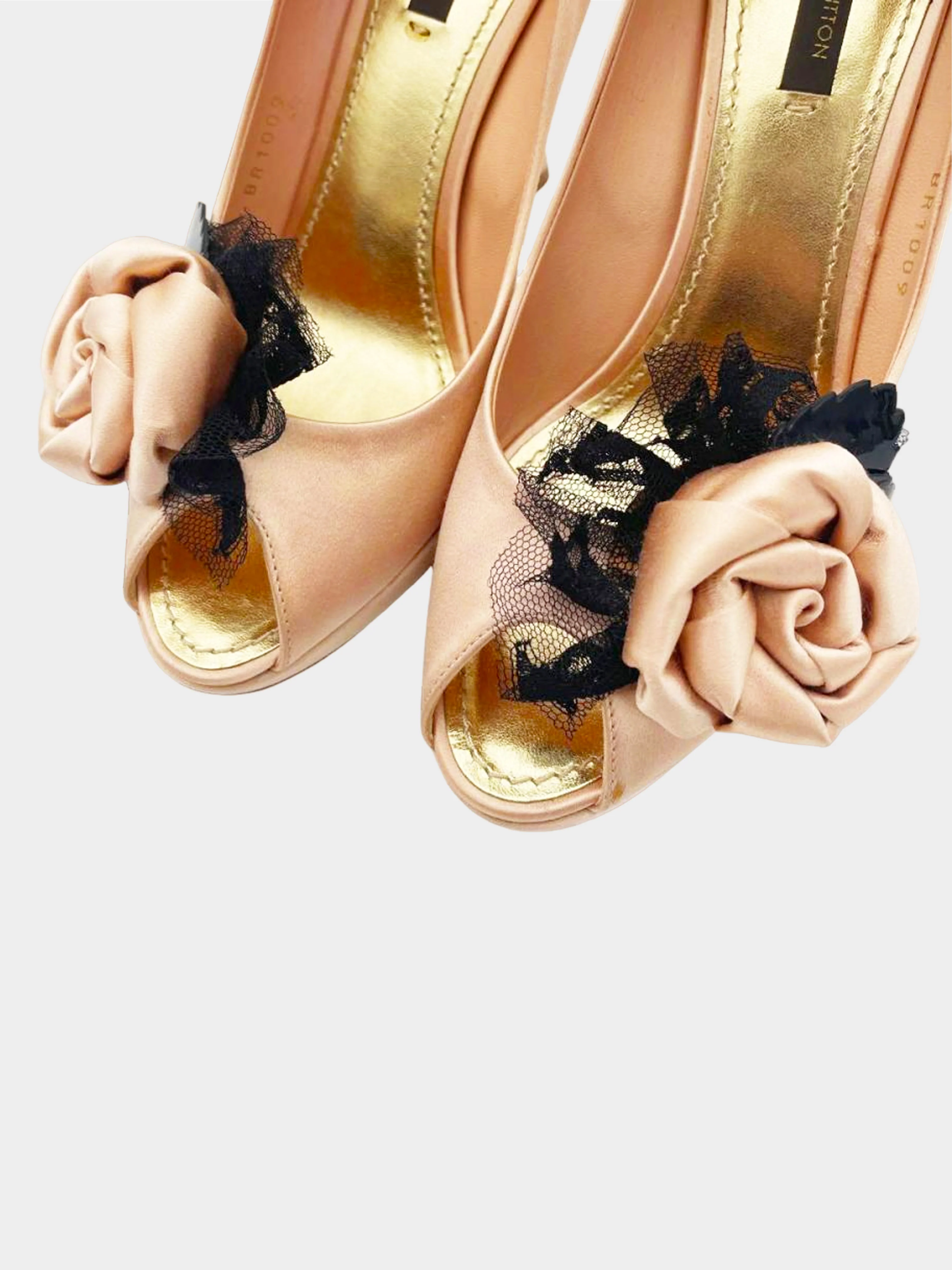 Louis Vuitton 2009 Beige Pink Corsage Peep Toe Satin Pumps - Image 4