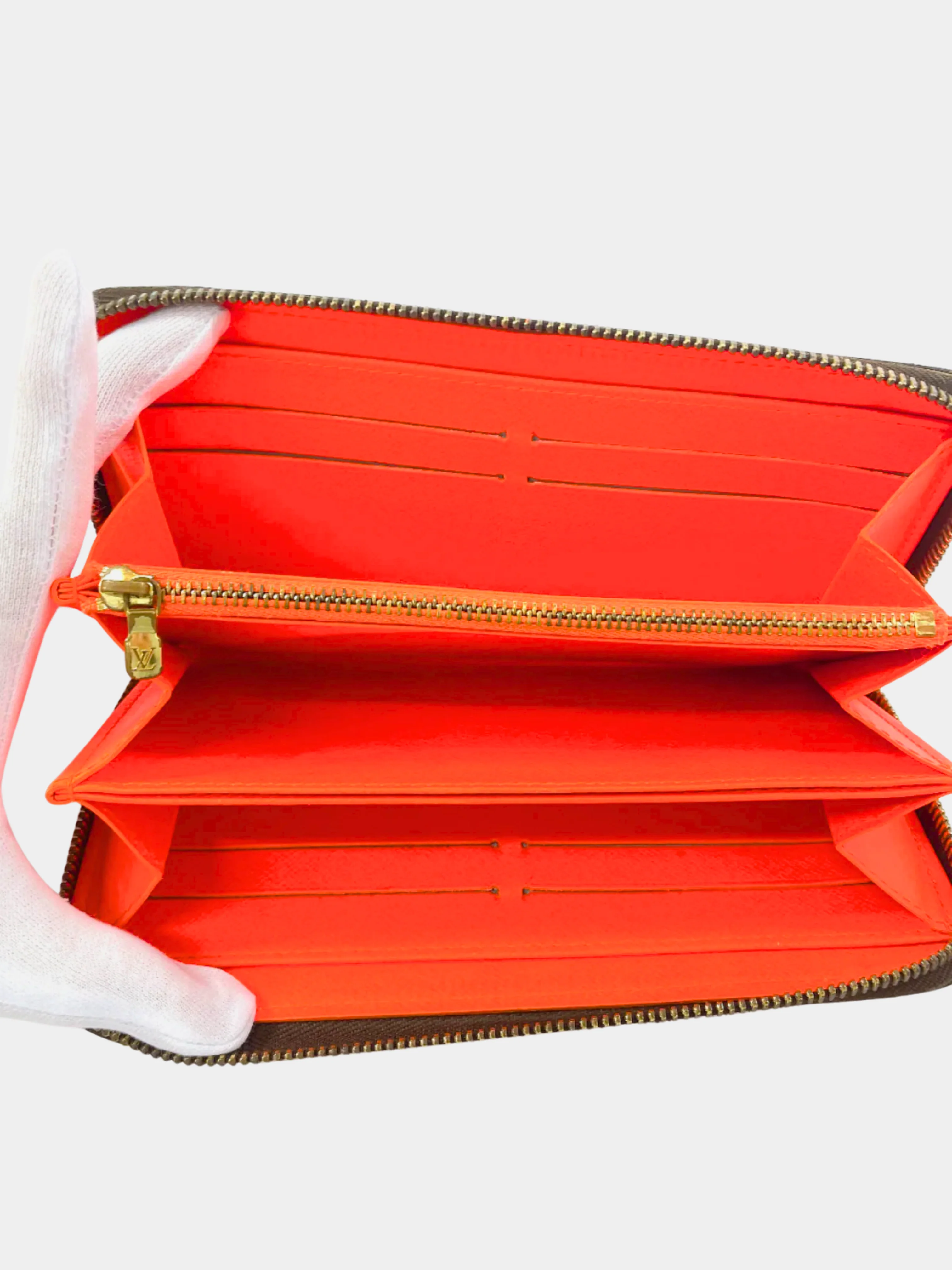 Louis Vuitton 2009 Brown monogram graffiti zippy wallet - Image 3
