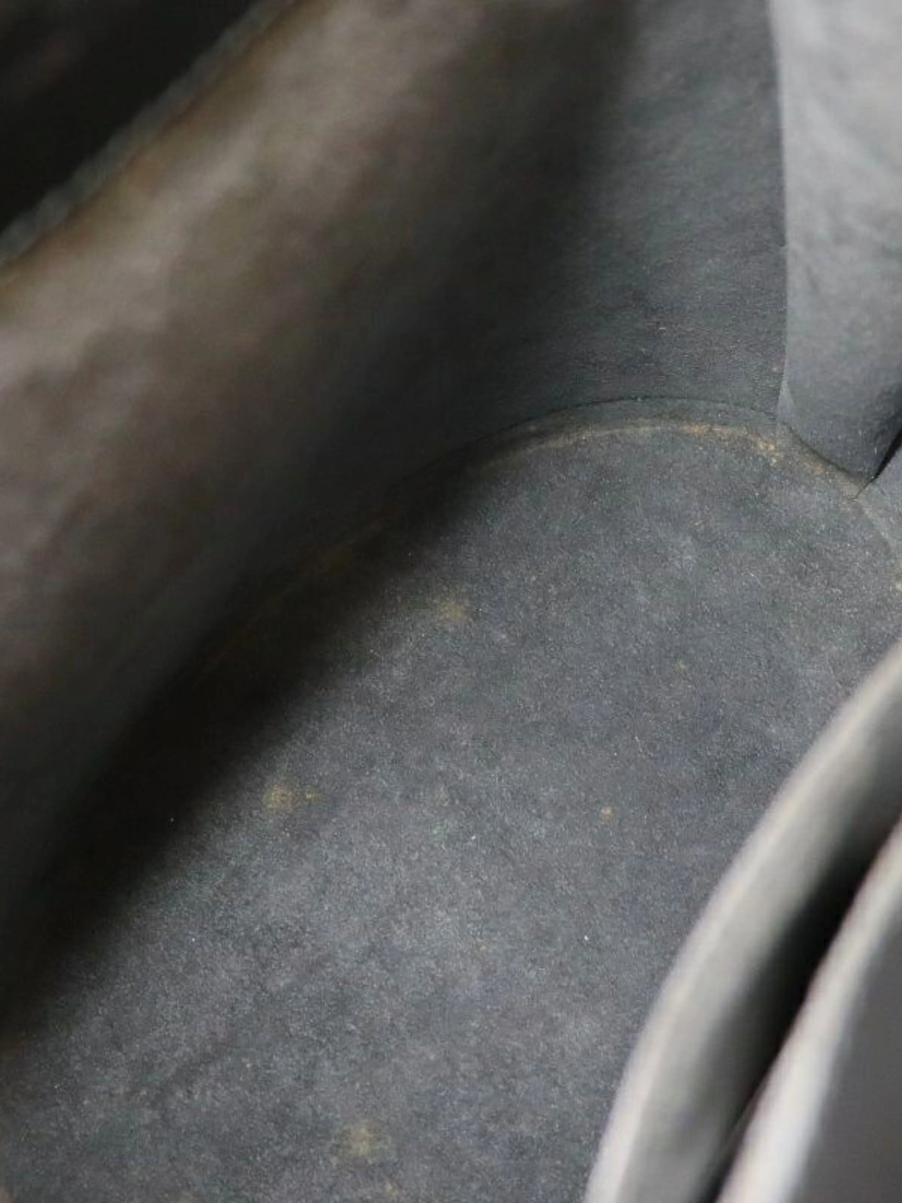 Louis Vuitton 2010s Black Epi Cluny Bag - Image 8