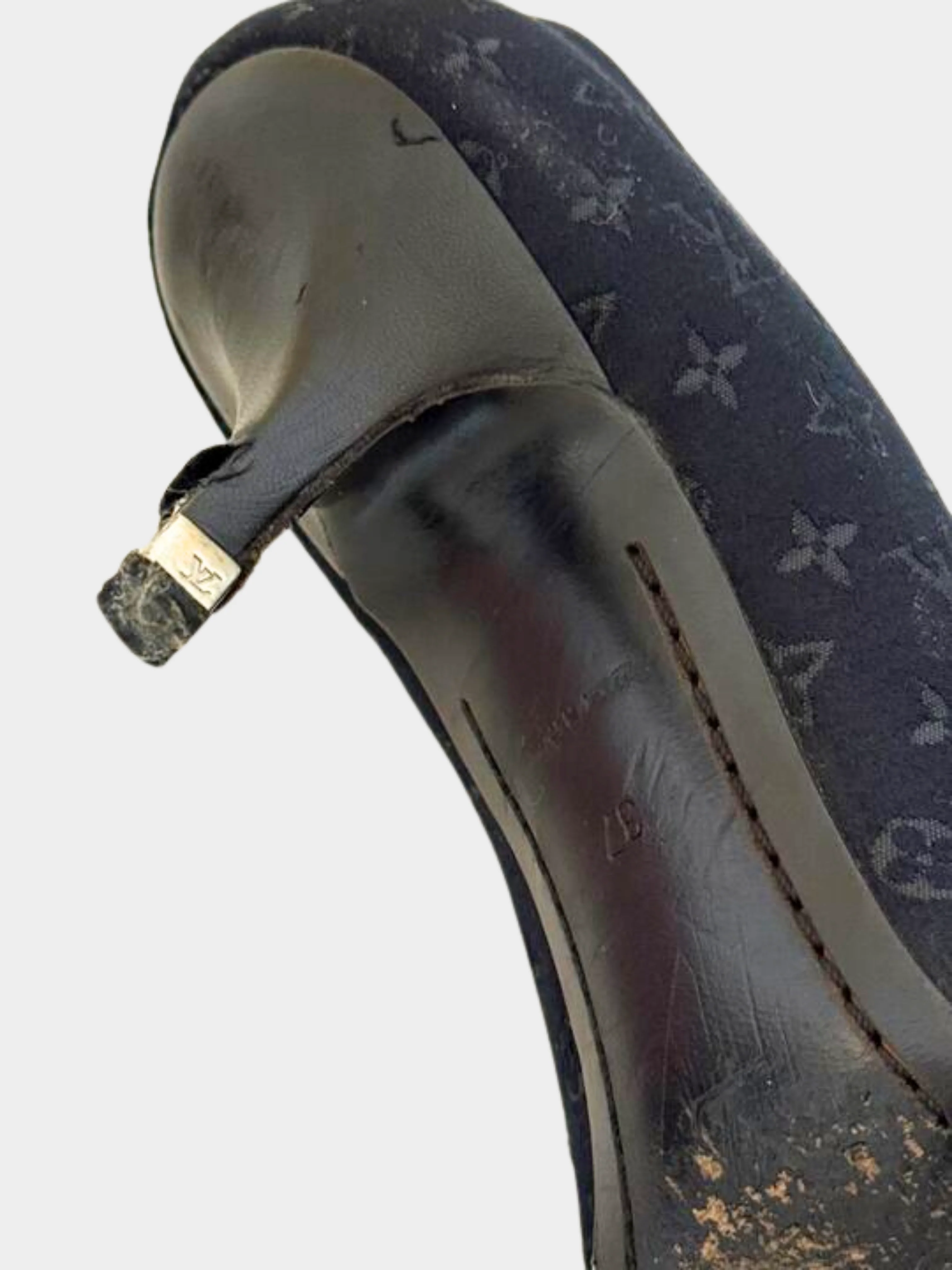 Louis Vuitton 2010s Black Monogram Kitten Heels - Image 4