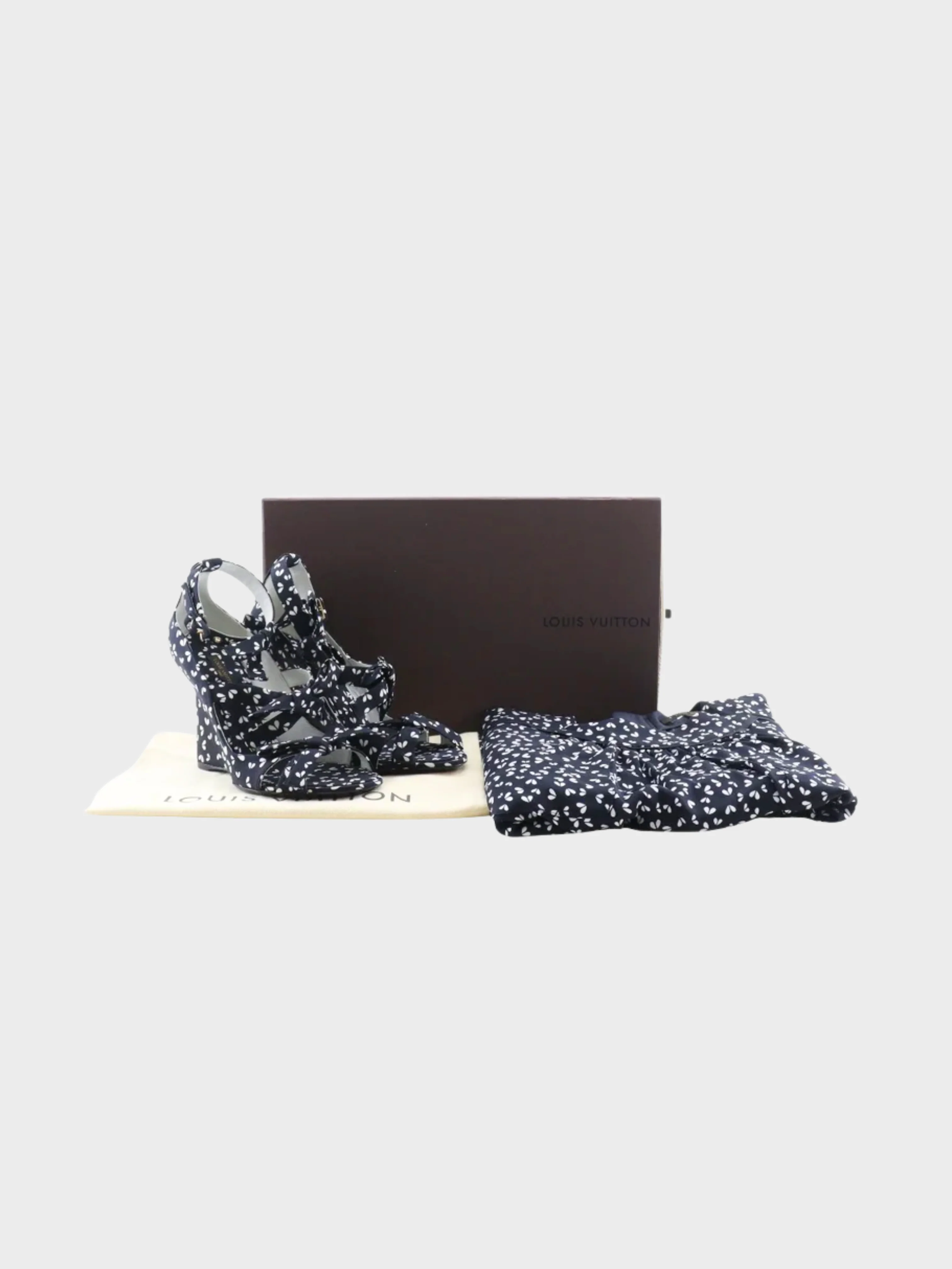 Louis Vuitton 2010s Black Silk Midi Dress and Sandals Set - Image 8