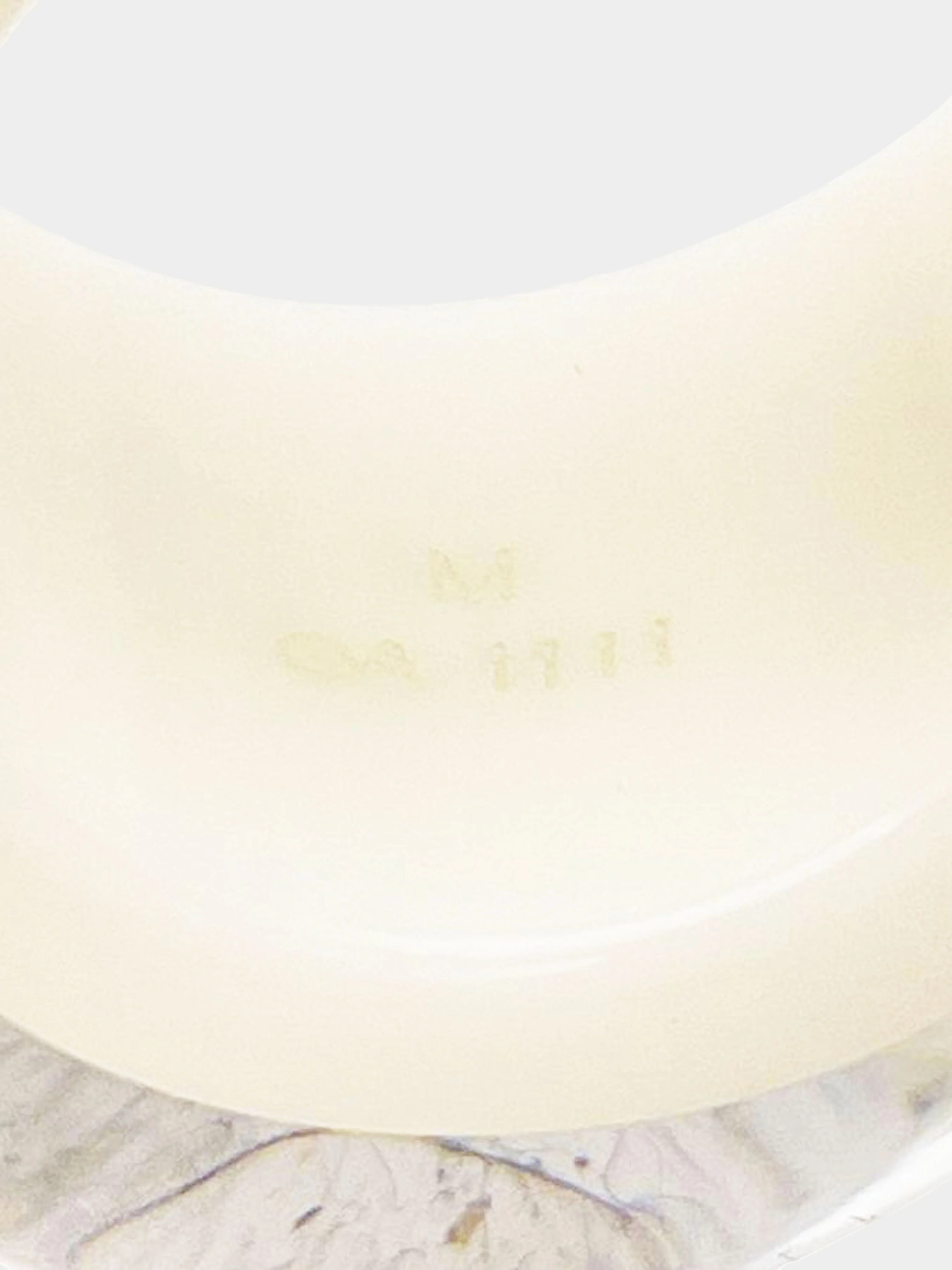 Louis Vuitton 2011 Cream Berg Unclusion Resin Ring - Image 4