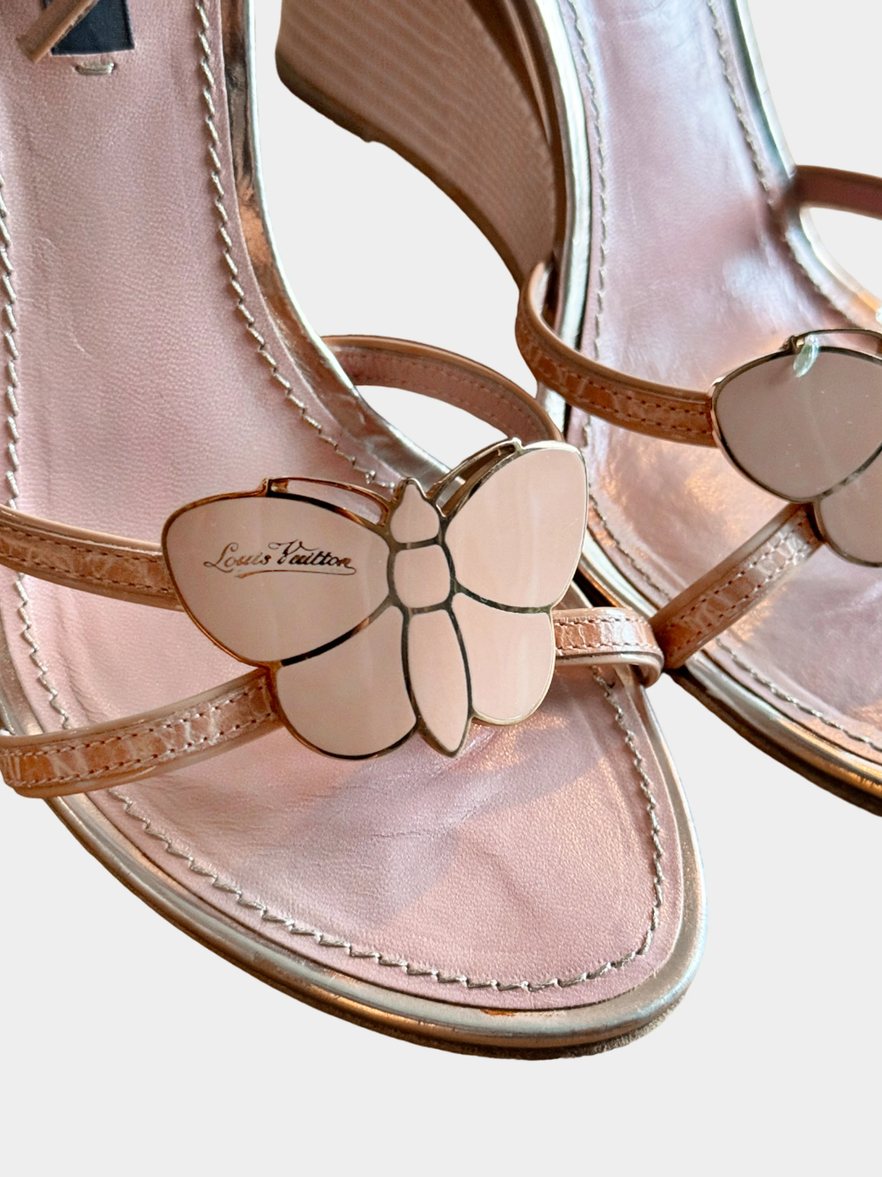 Louis Vuitton 2015 Pink Leather Butterfly Slingback Wedge Sandals - Image 3