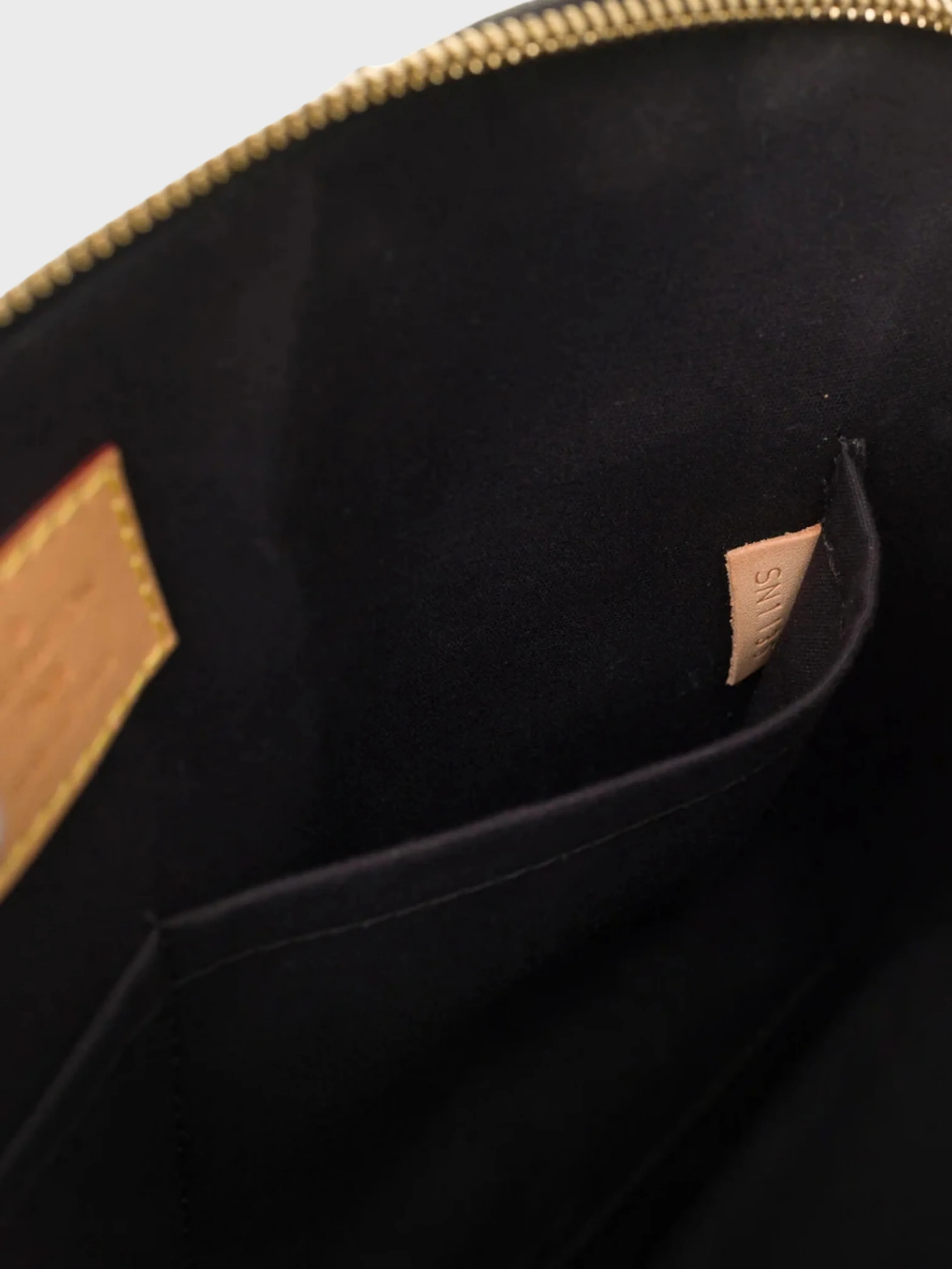 Louis Vuitton 2015 White Vernis Leather Alma Sticker Animation Bag - Image 5