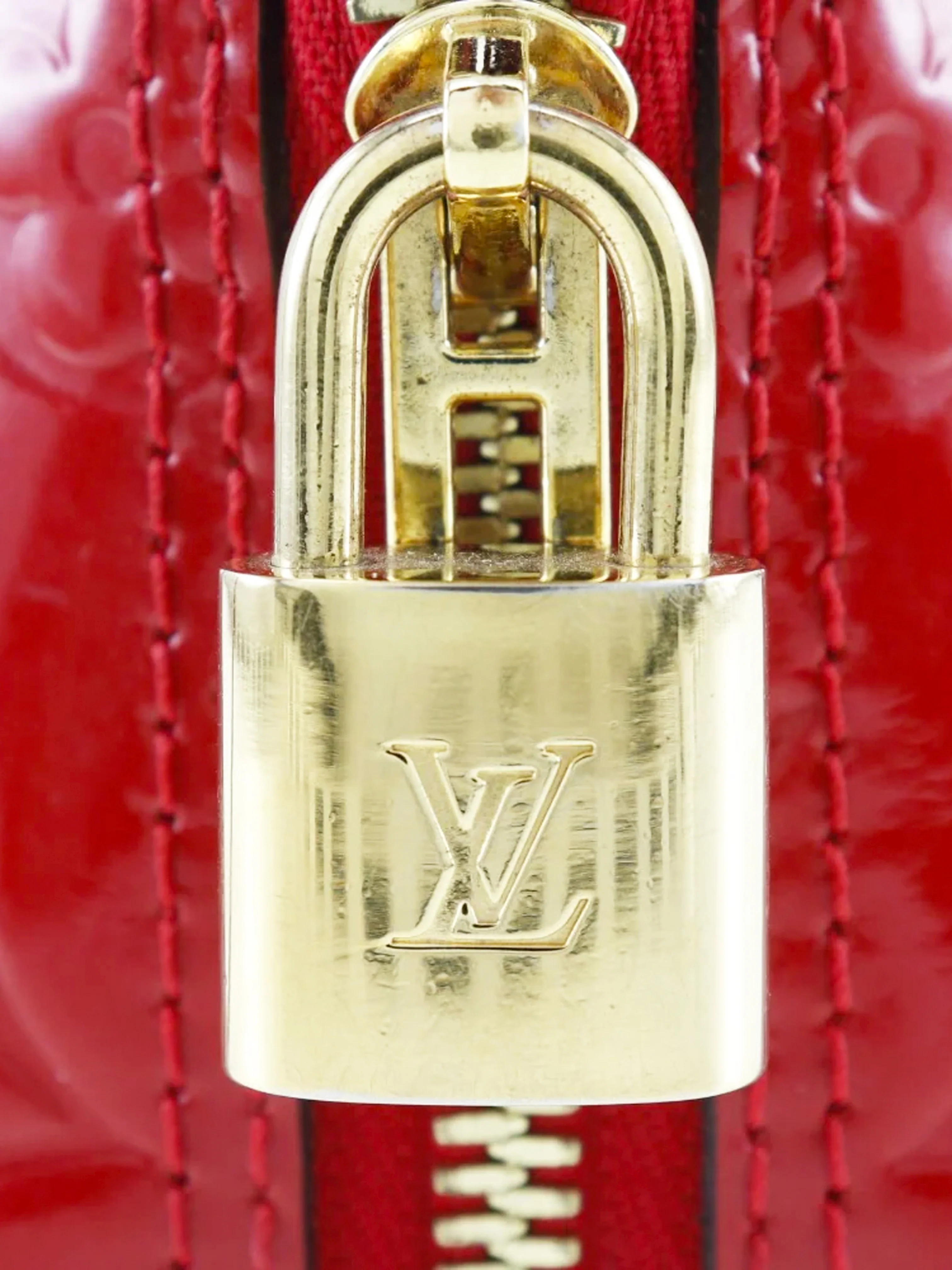 Louis Vuitton 2016 Red Vernis Patent Leather Alma BB Handbag - Image 3