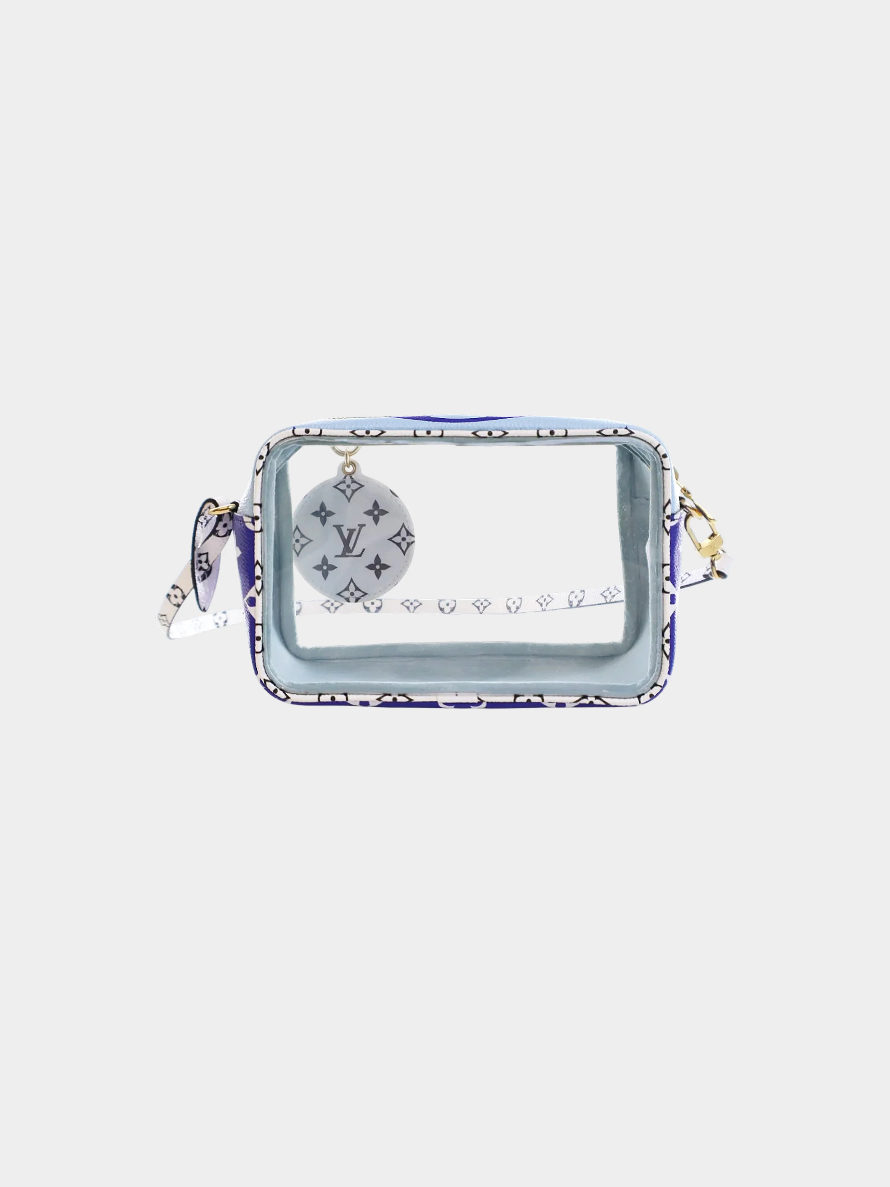 Louis Vuitton 2019 Blue PVC Giant Monogram Beach Pouch - Image 2