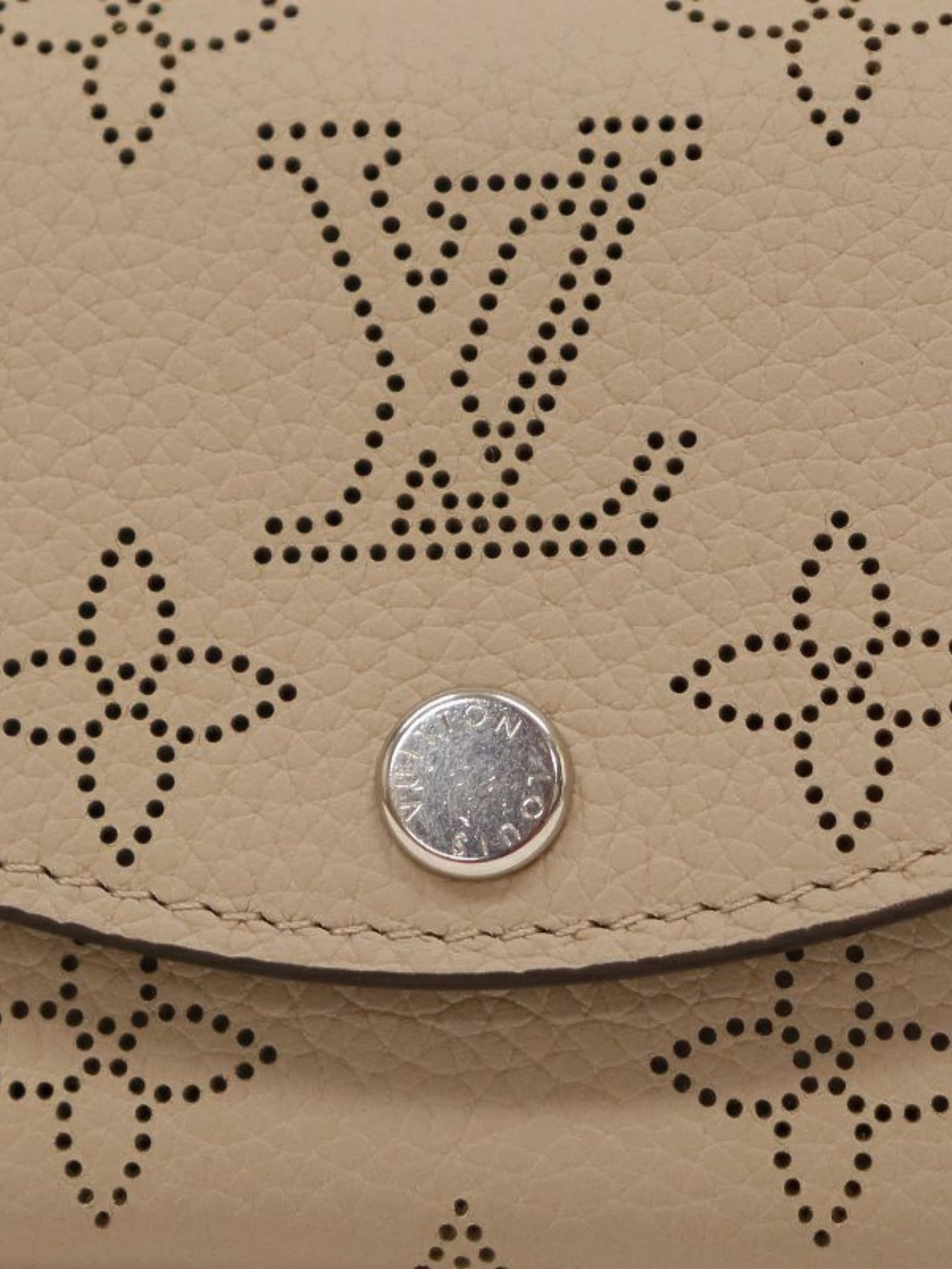 Louis Vuitton 2020s Beige Leather Portefeuille Iris XS Wallet - Image 5