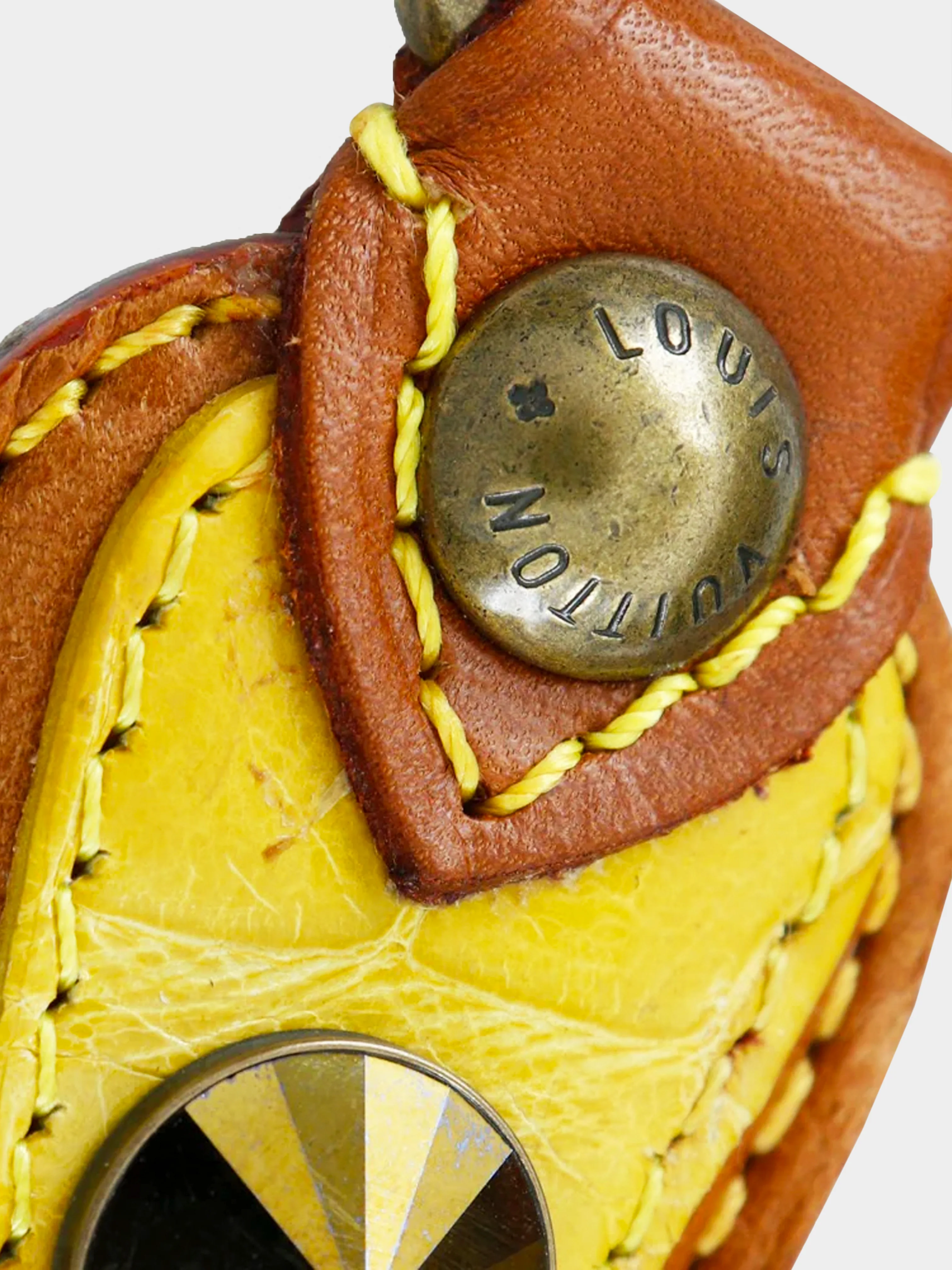 Louis Vuitton FW 2004 Rare Brown Velvet and Yellow Alligator Leather Trompe L'oeil Pochette Bag - Image 4