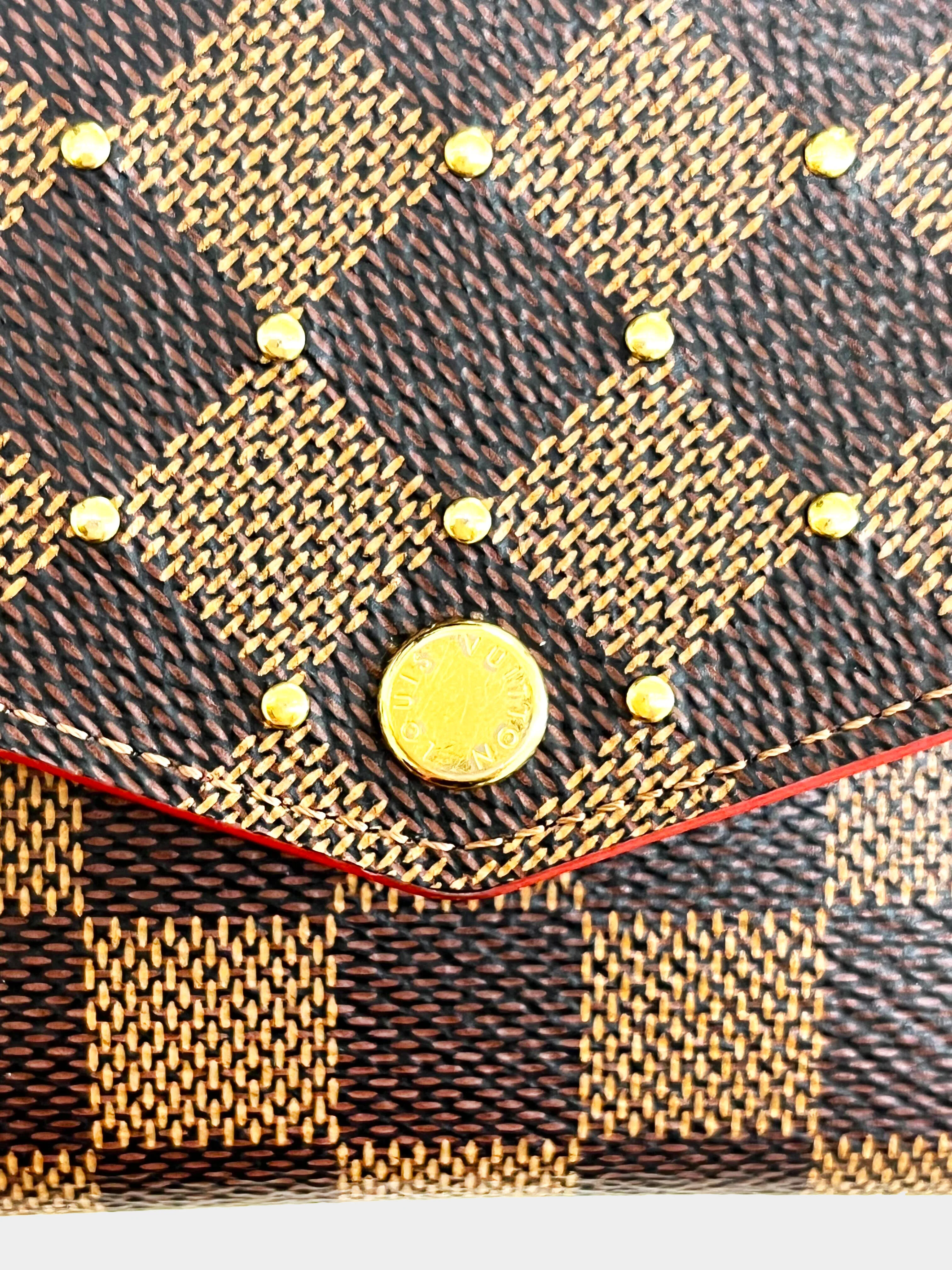 Louis Vuitton FW 2018 Damier Studded Sarah Wallet - Image 4
