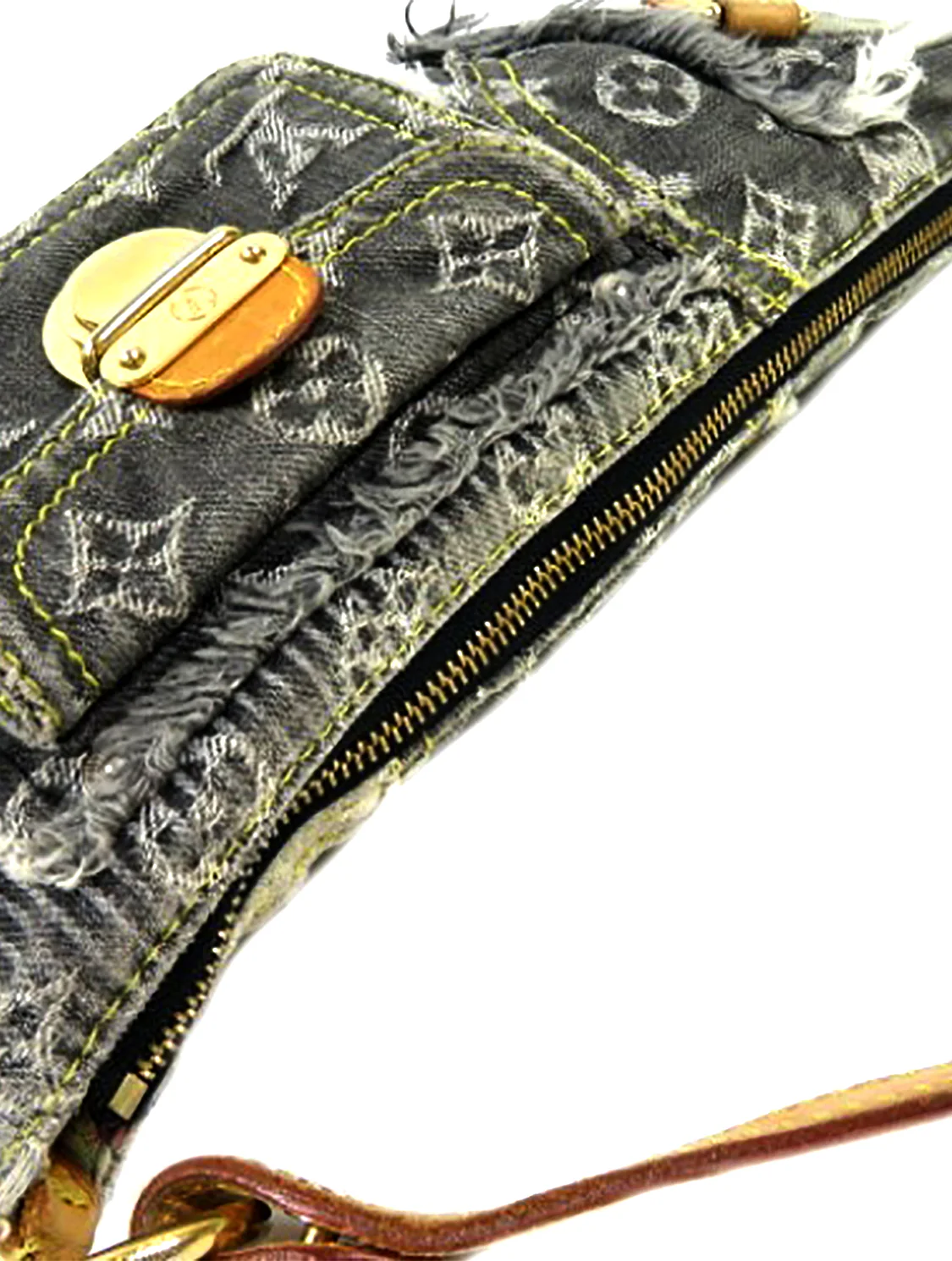 Louis Vuitton 2000s Gray Monogram Denim Patchwork Shoulder Bag - Image 4