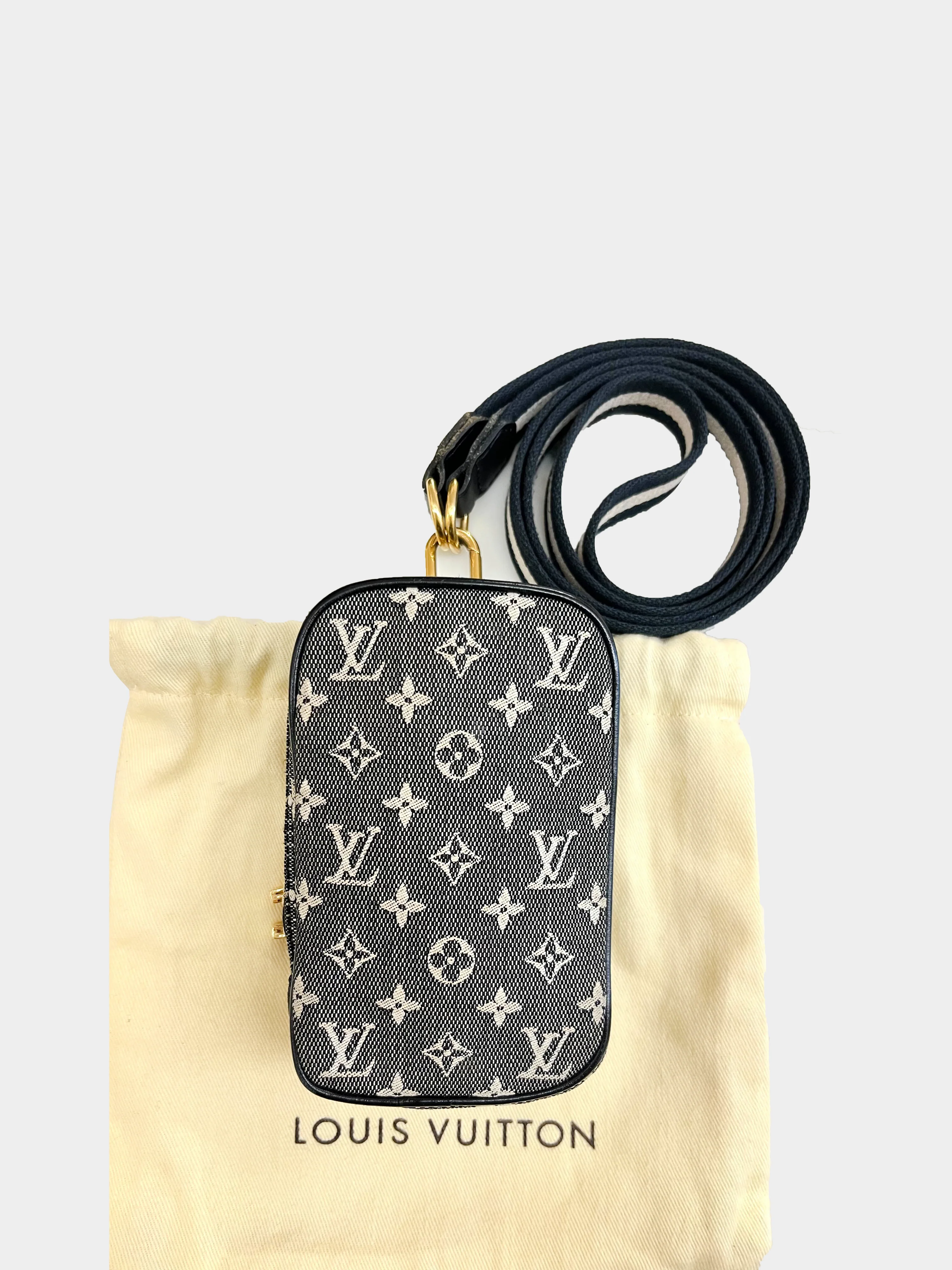 Louis Vuitton 2010s Mini Digital Camera Case - Image 2