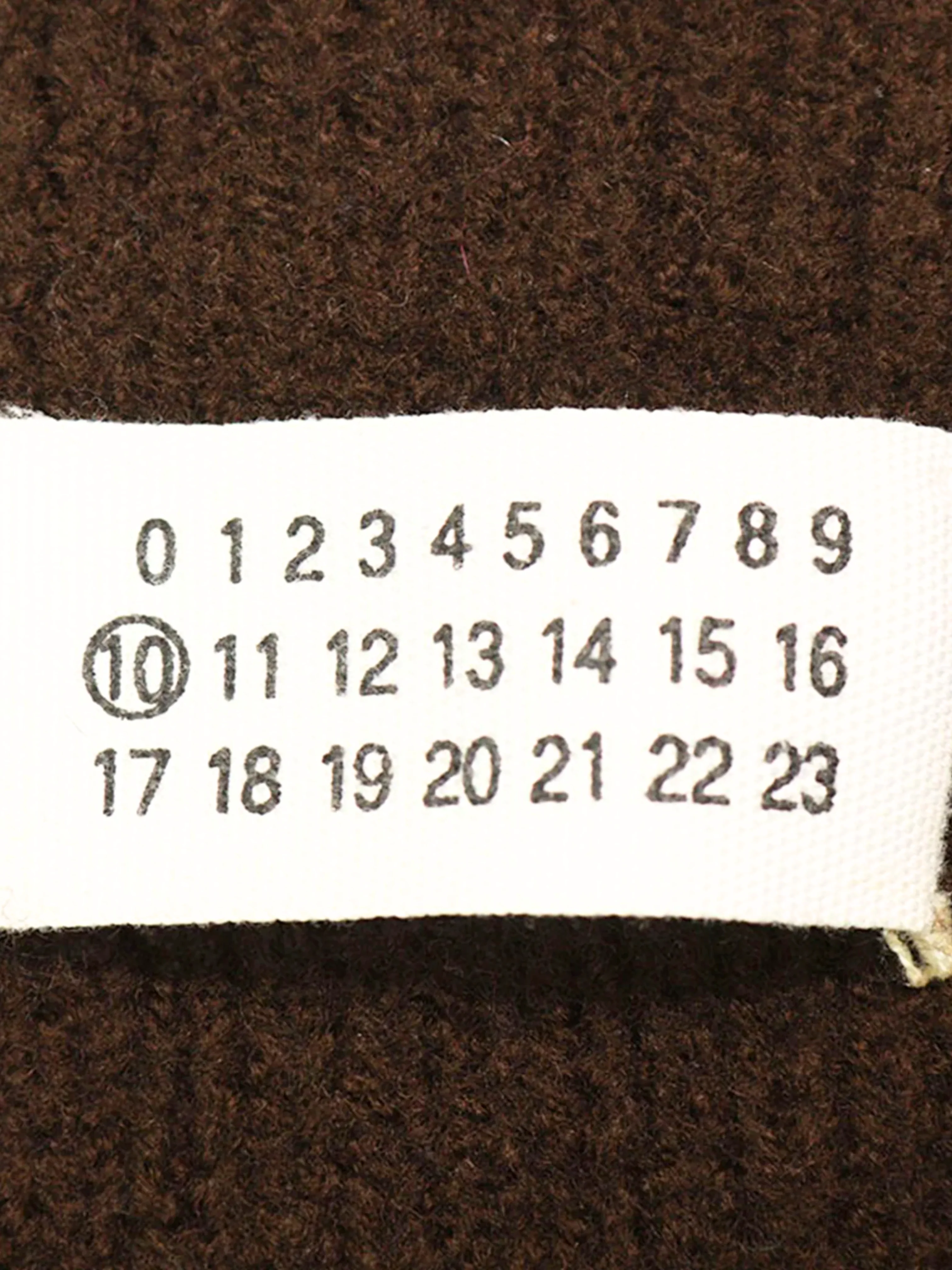 Maison Martin Margiela 2000s Brown Wool Sweater - Image 3