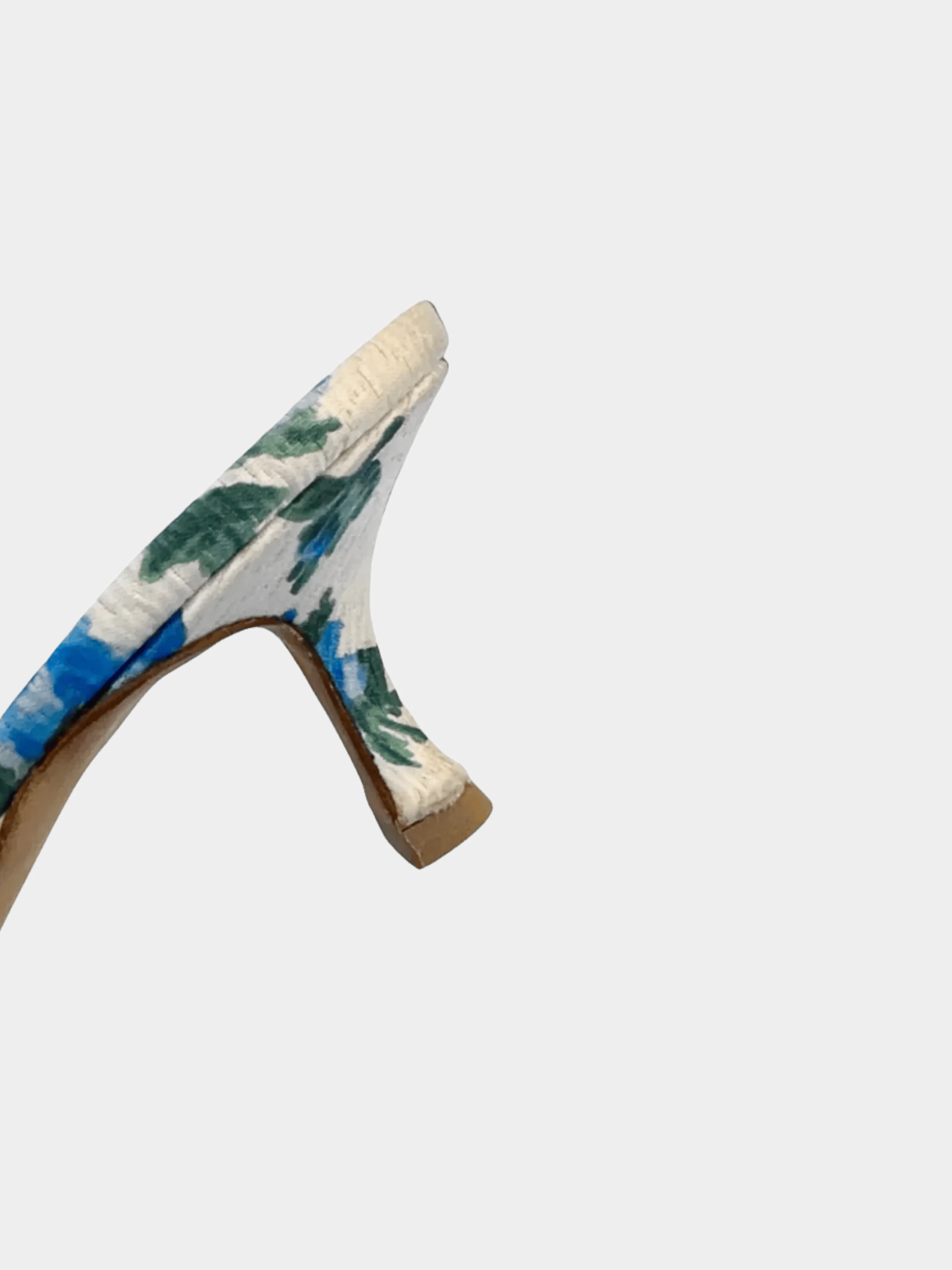Manolo Blahnik 2000s Blue Floral Mule Heels - Image 4