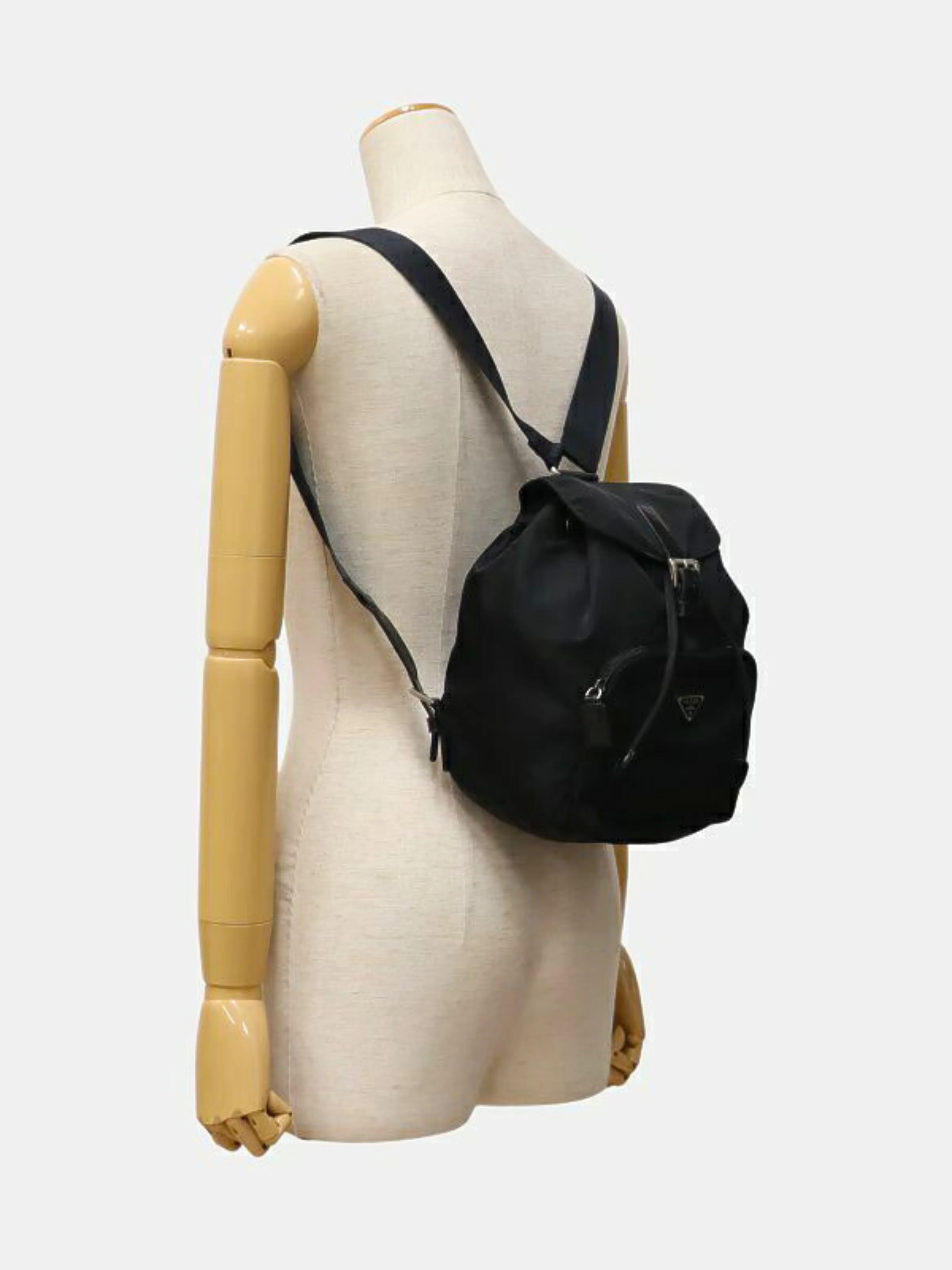 Prada 1990s Black Nylon and Leather Triangle Logo Backpack - Image 9