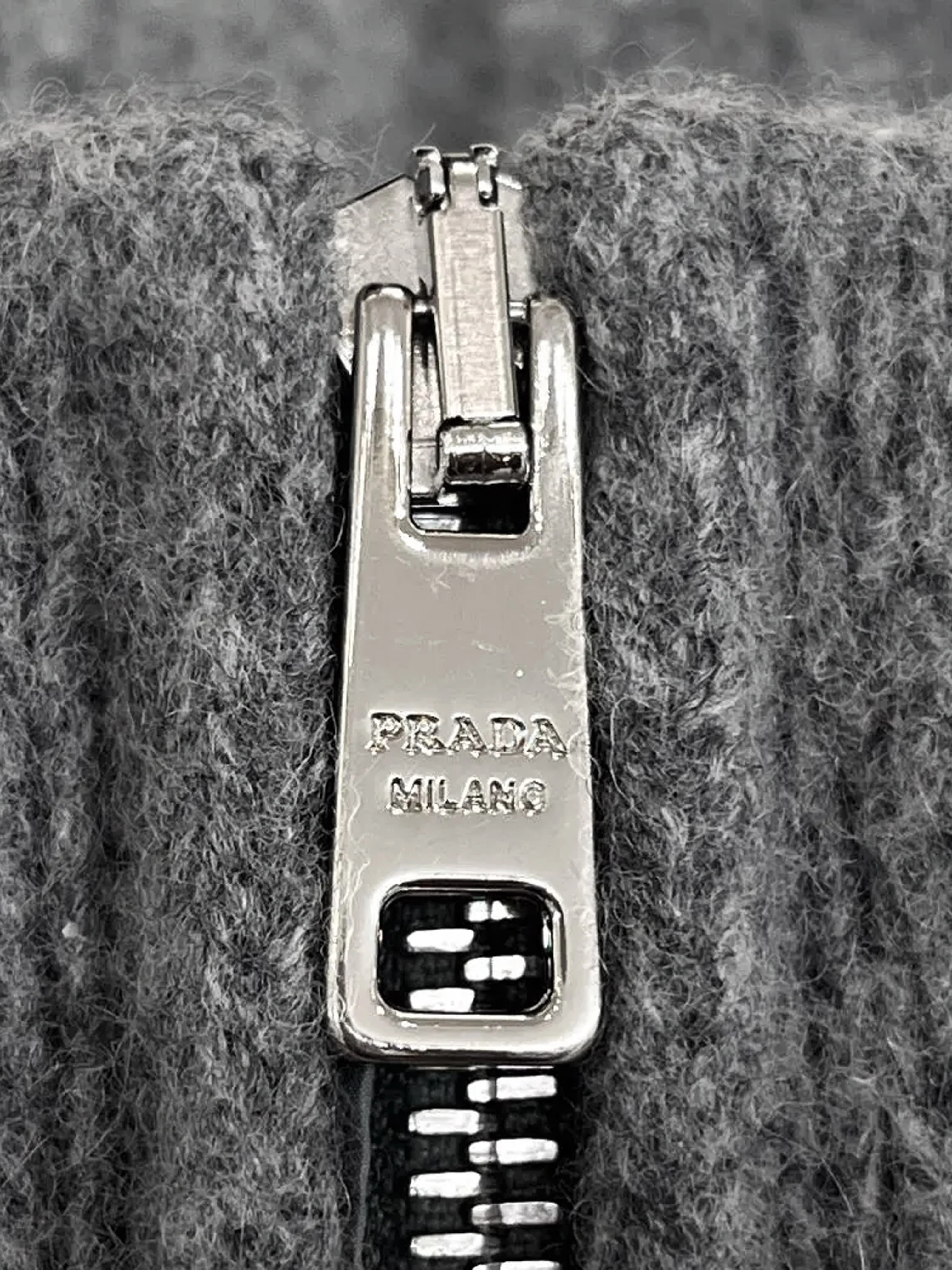 Prada 2021 Grey Down-filled Puffer Jacket - Image 4