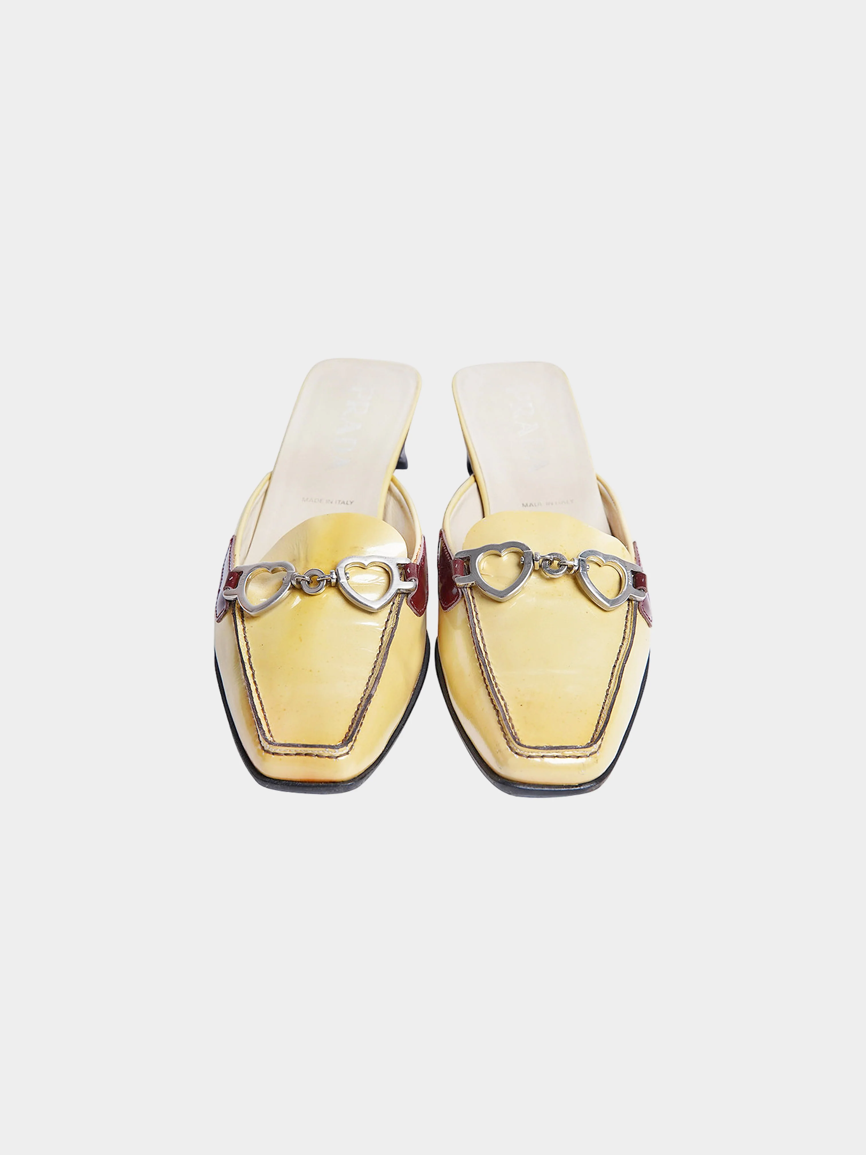 Prada SS 2000 Beige Patent Leather Heart Chain Mules⁣ - Image 2