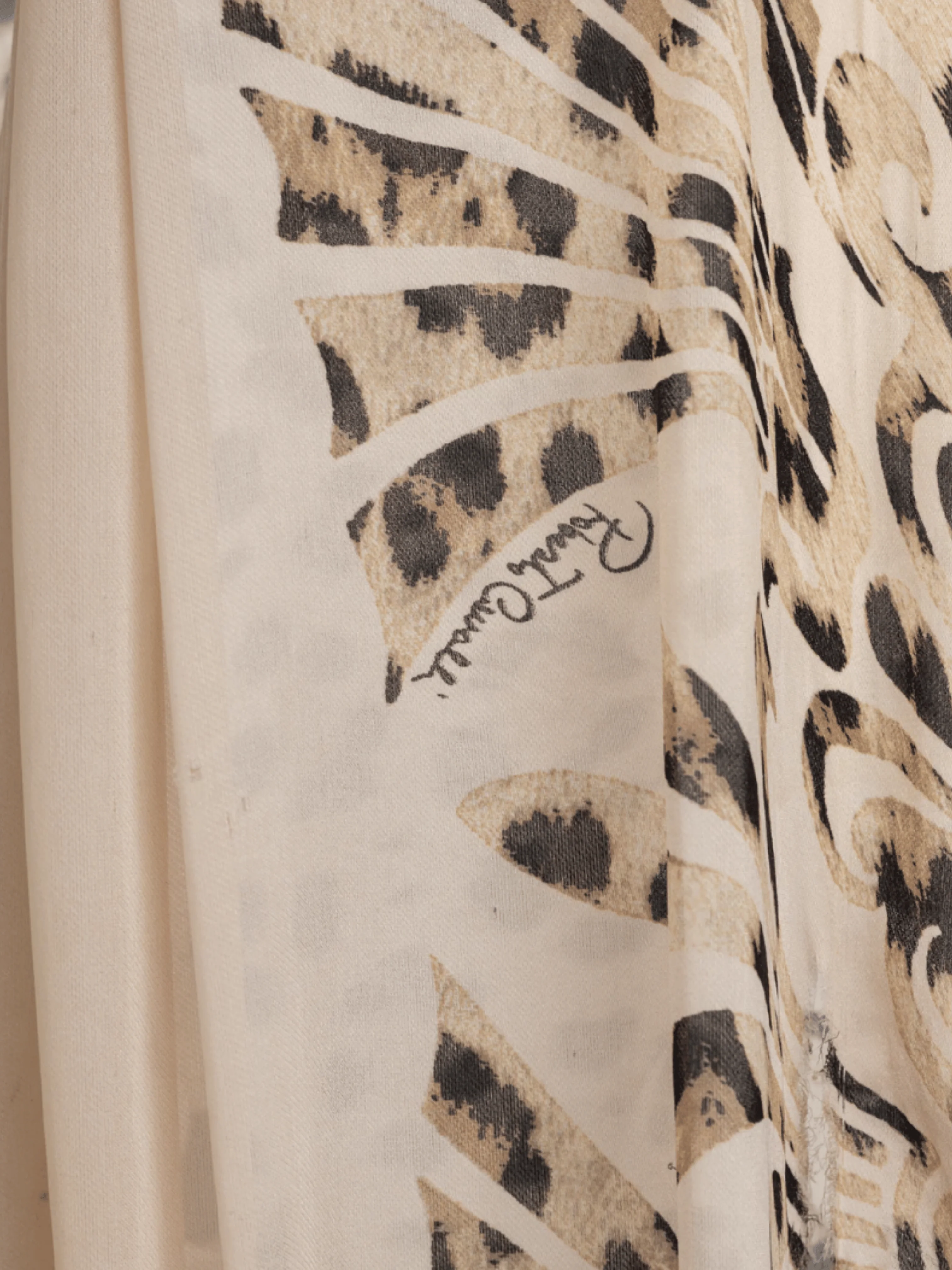 Roberto Cavalli 2006 Beige Leopard Silk Batwing Blouse - Image 2
