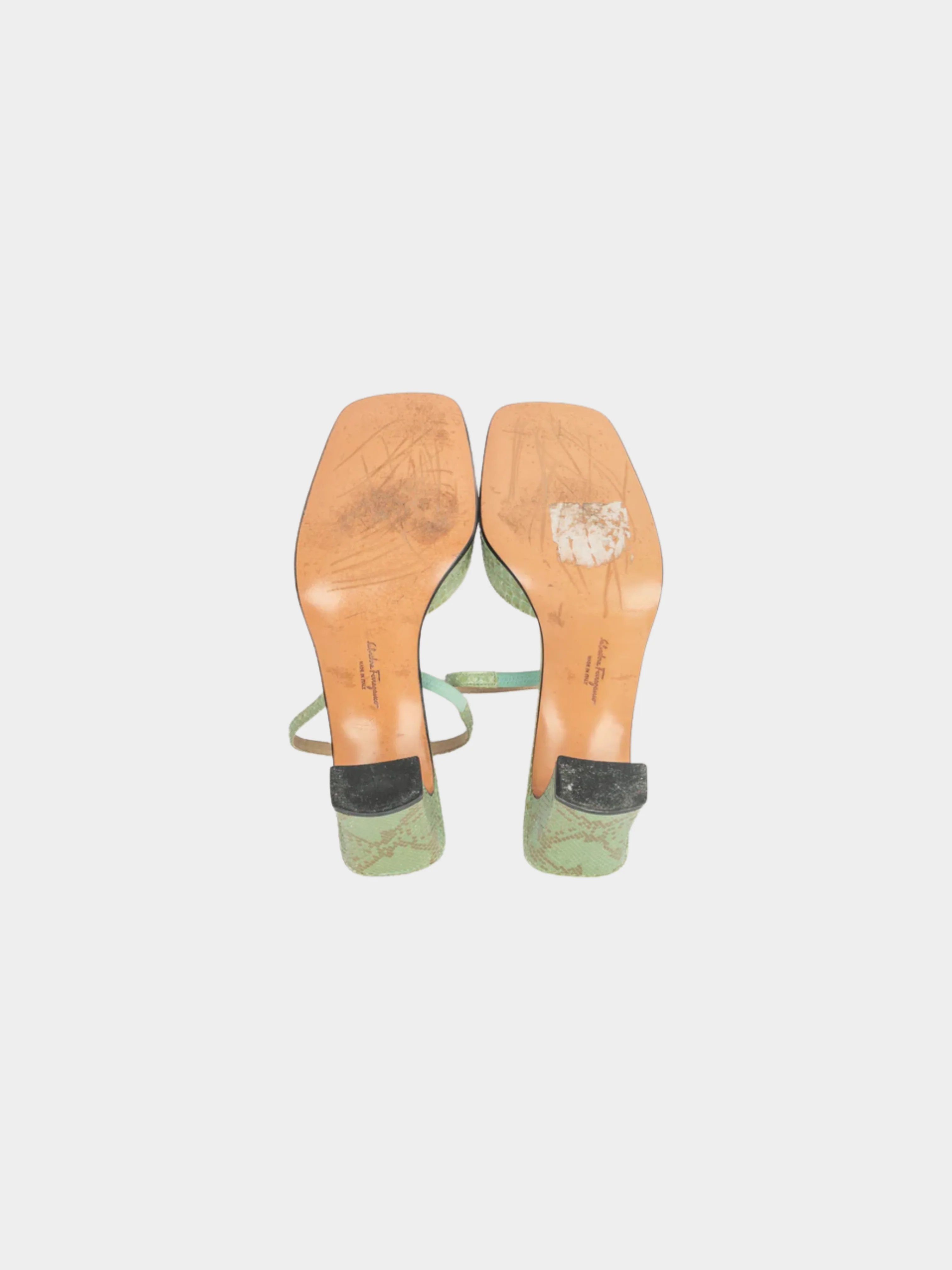 Salvatore Ferragamo 2010s Pastel Green Snakeskin Heels - Image 5