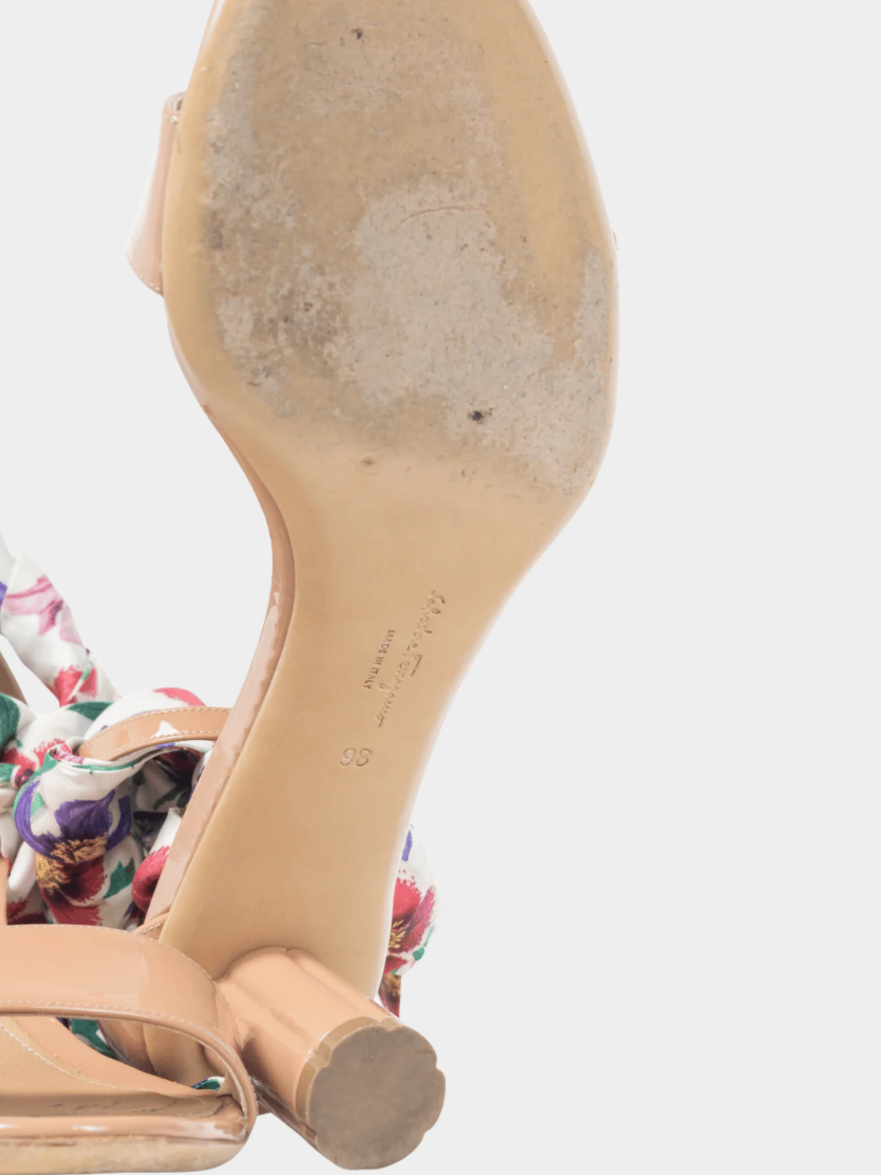 Salvatore Ferragamo SS 2018 Tursi Nude Patent Leather Floral-Tie Sandals - Image 4