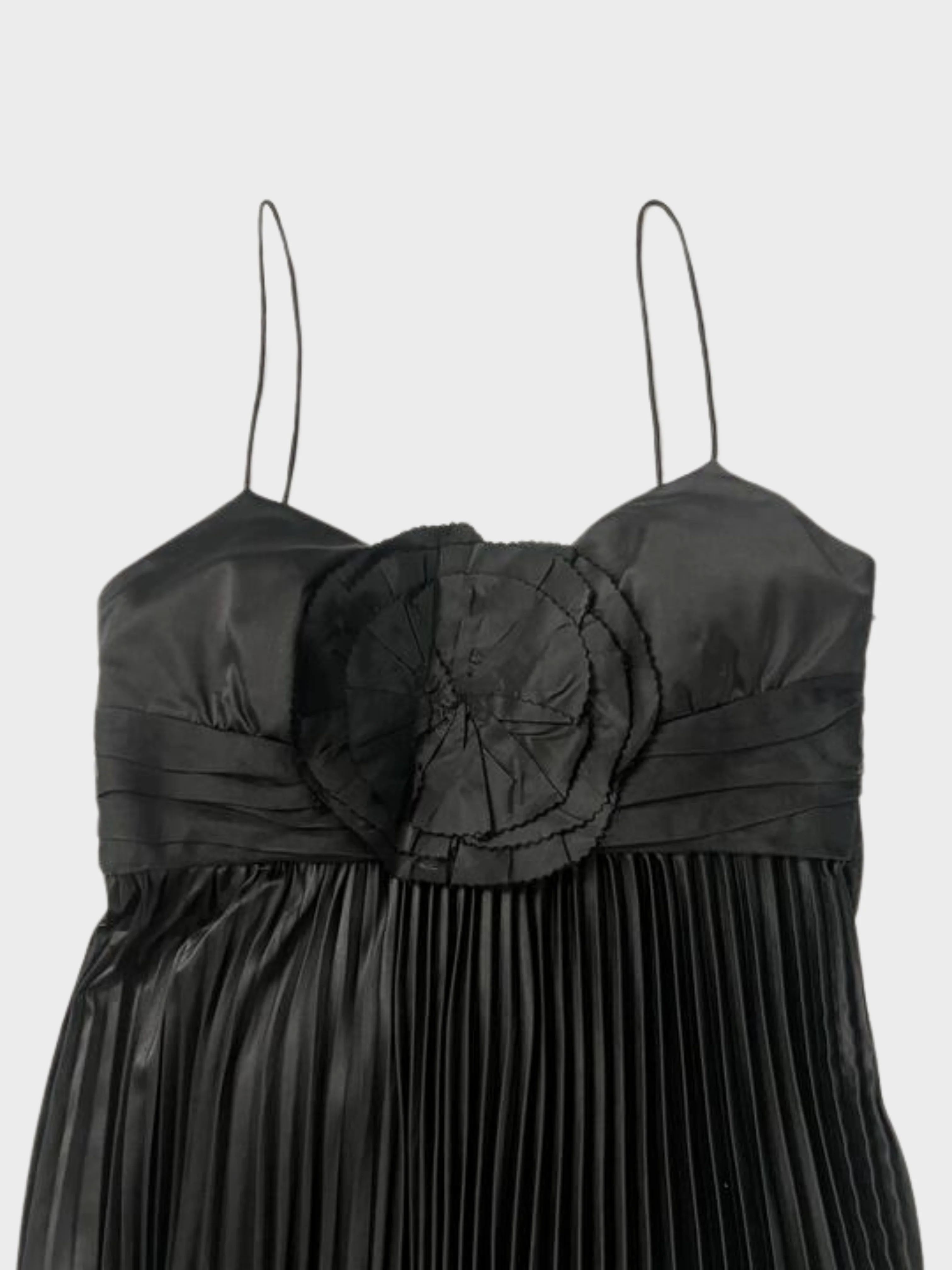 Vivienne Tam 1990s Black Rosette Silk Pleated Mini Dress - Image 3
