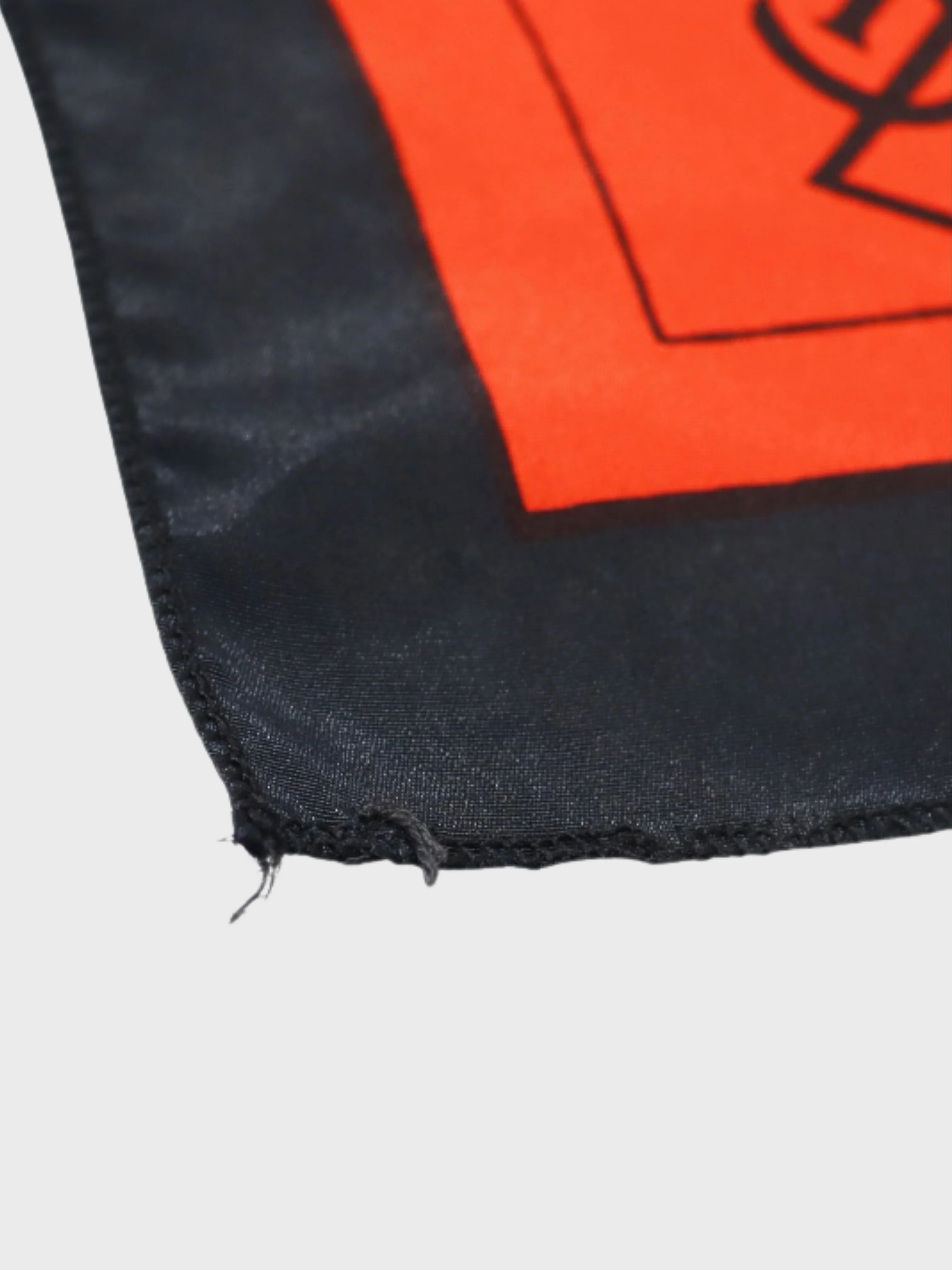Yves Saint Laurent 1990s Red Black Silk Logo Scarf - Image 2