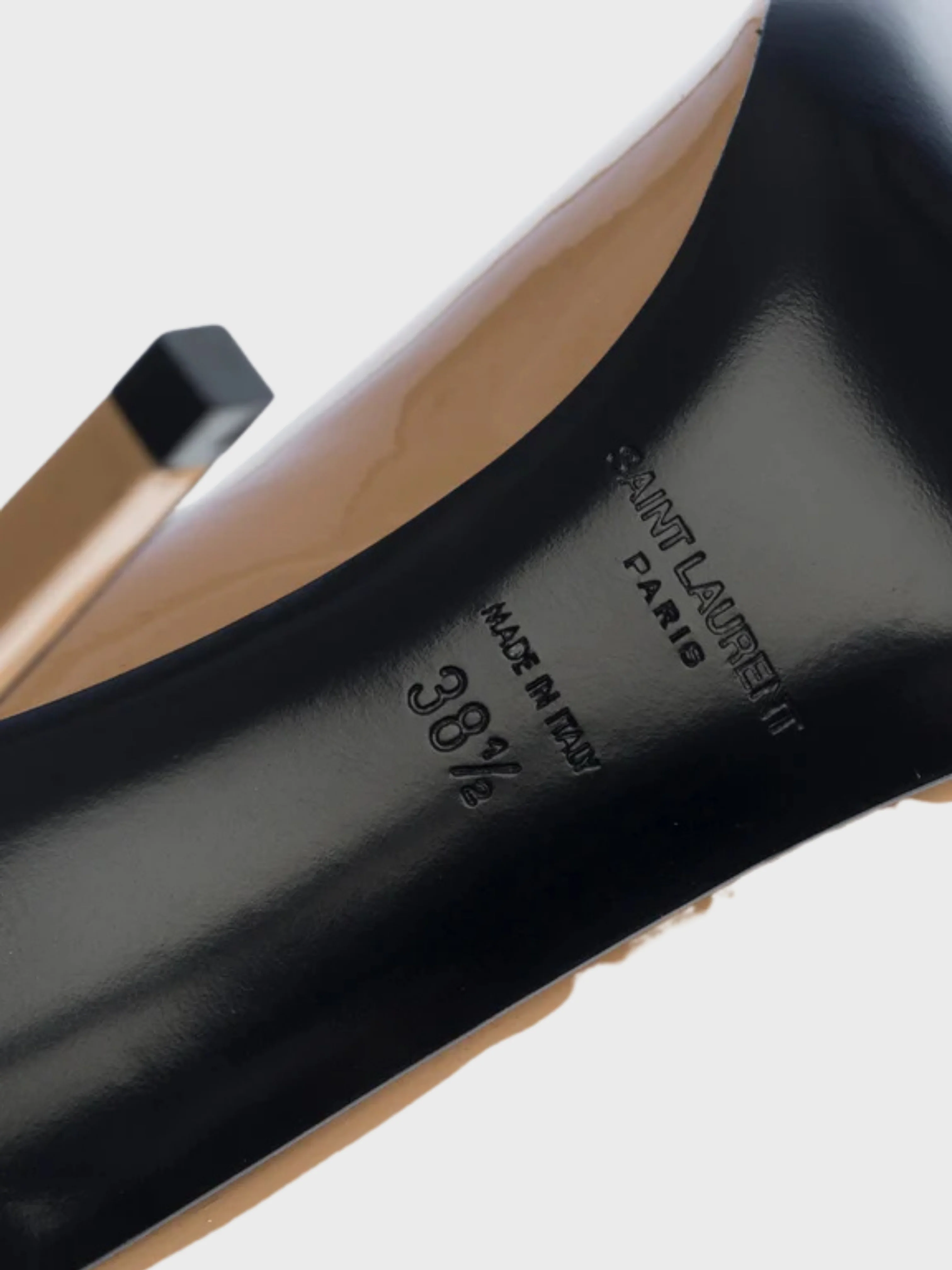 Yves Saint Laurent 2010s Beige Patent Leather Pointed Toe Pumps - Image 5