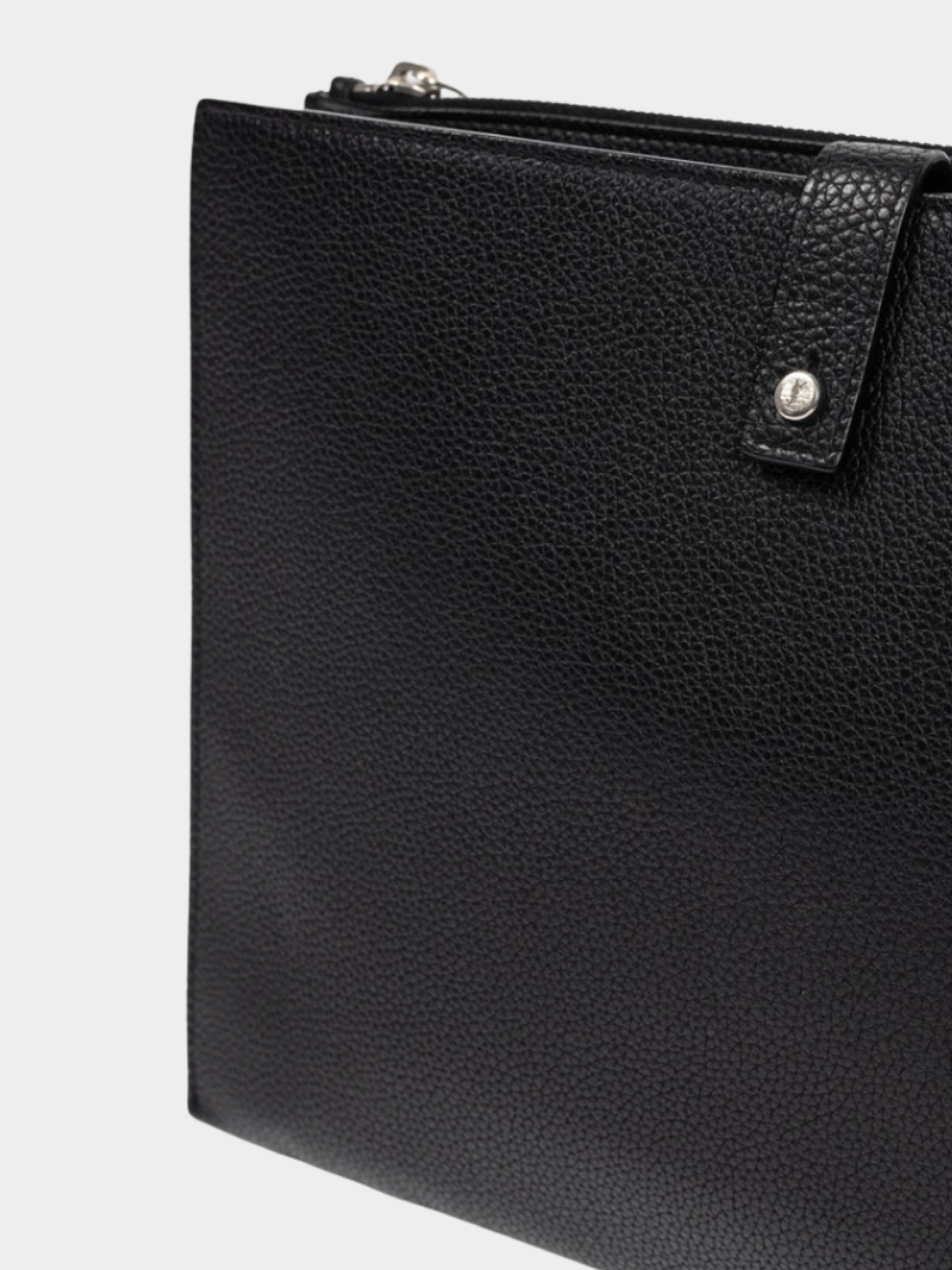 Yves Saint Laurent 2010s Black Pebbled-Leather Flat Snap-Closure Clutch - Image 4